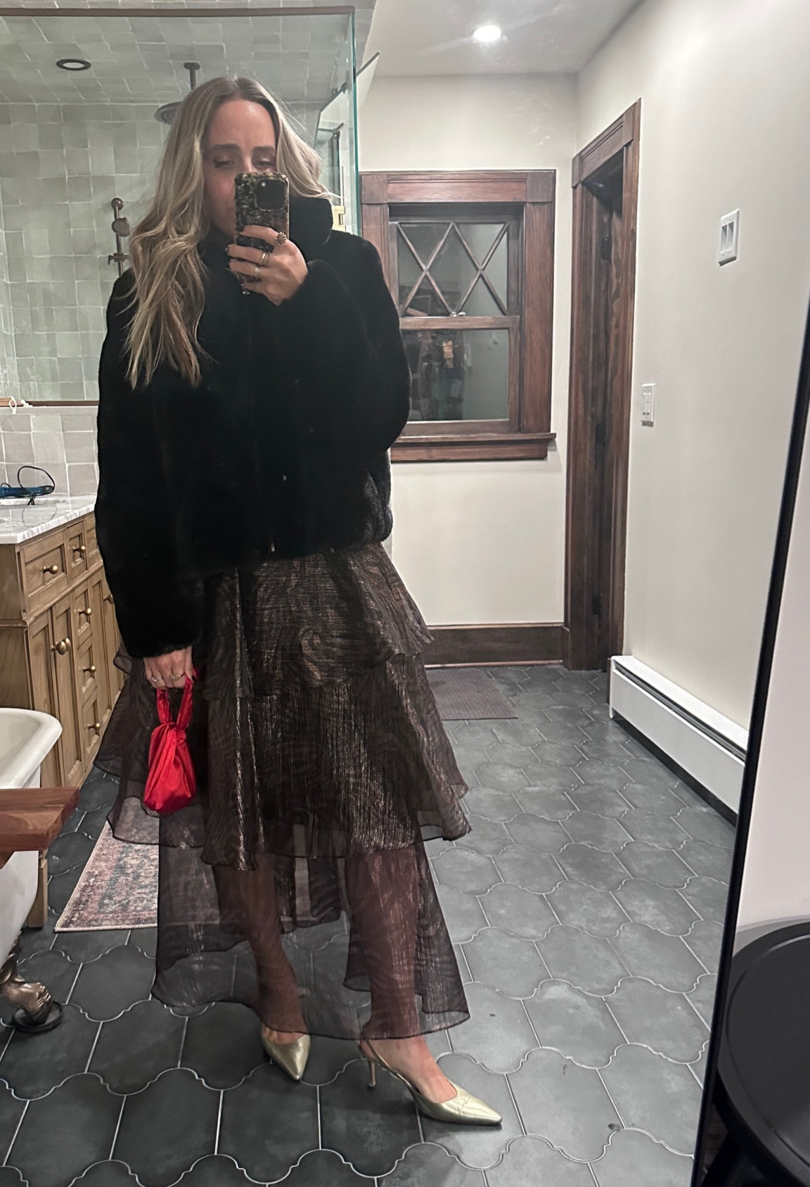 Nicest old navy faux fur jacket for under $50!

#LTKSeasonal #LTKHoliday #LTKSaleAlert