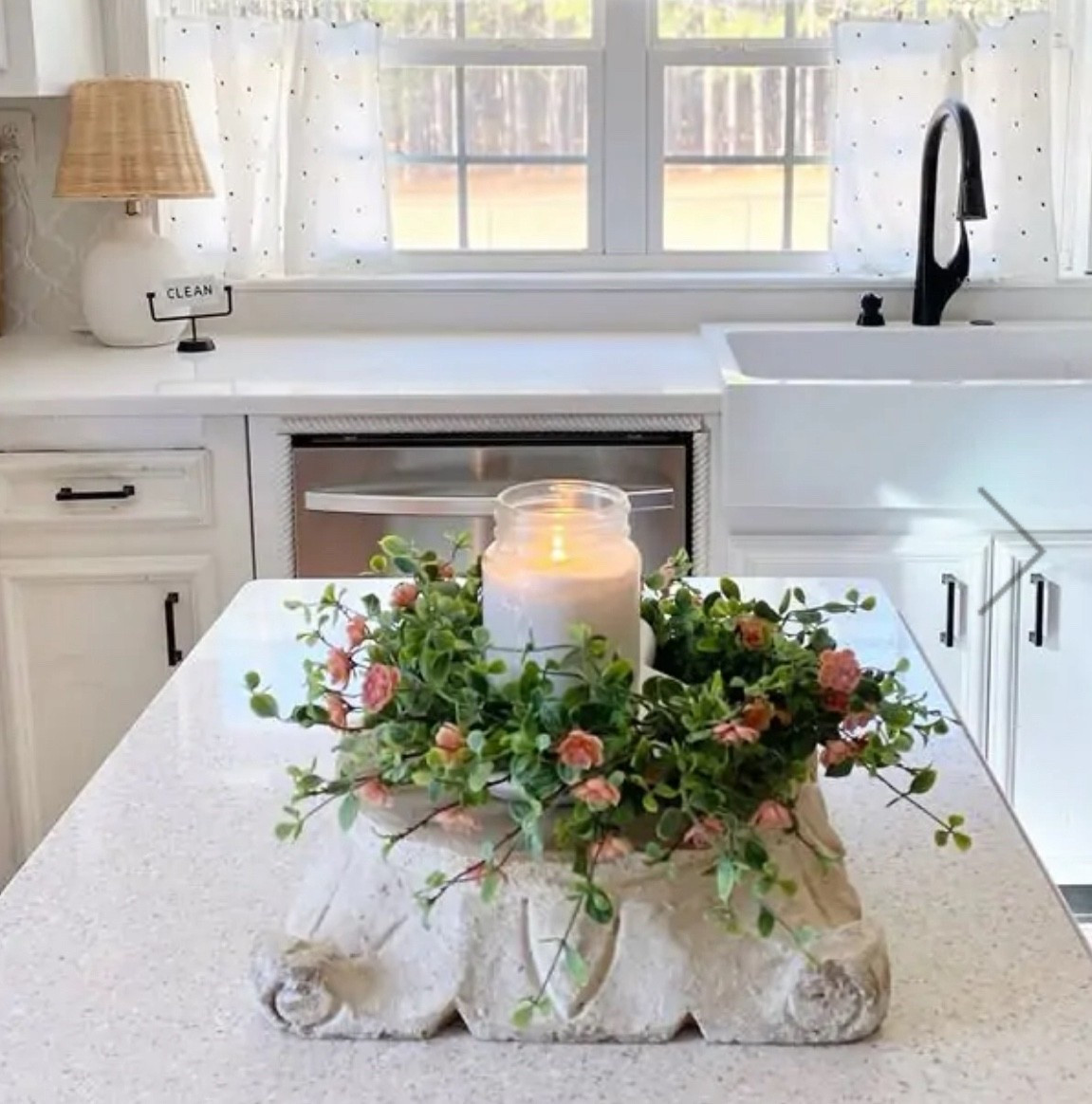 French Country Farmhouse Cake Stand 
In our kitchen 
Love this
We use it everyday

#LTKHome