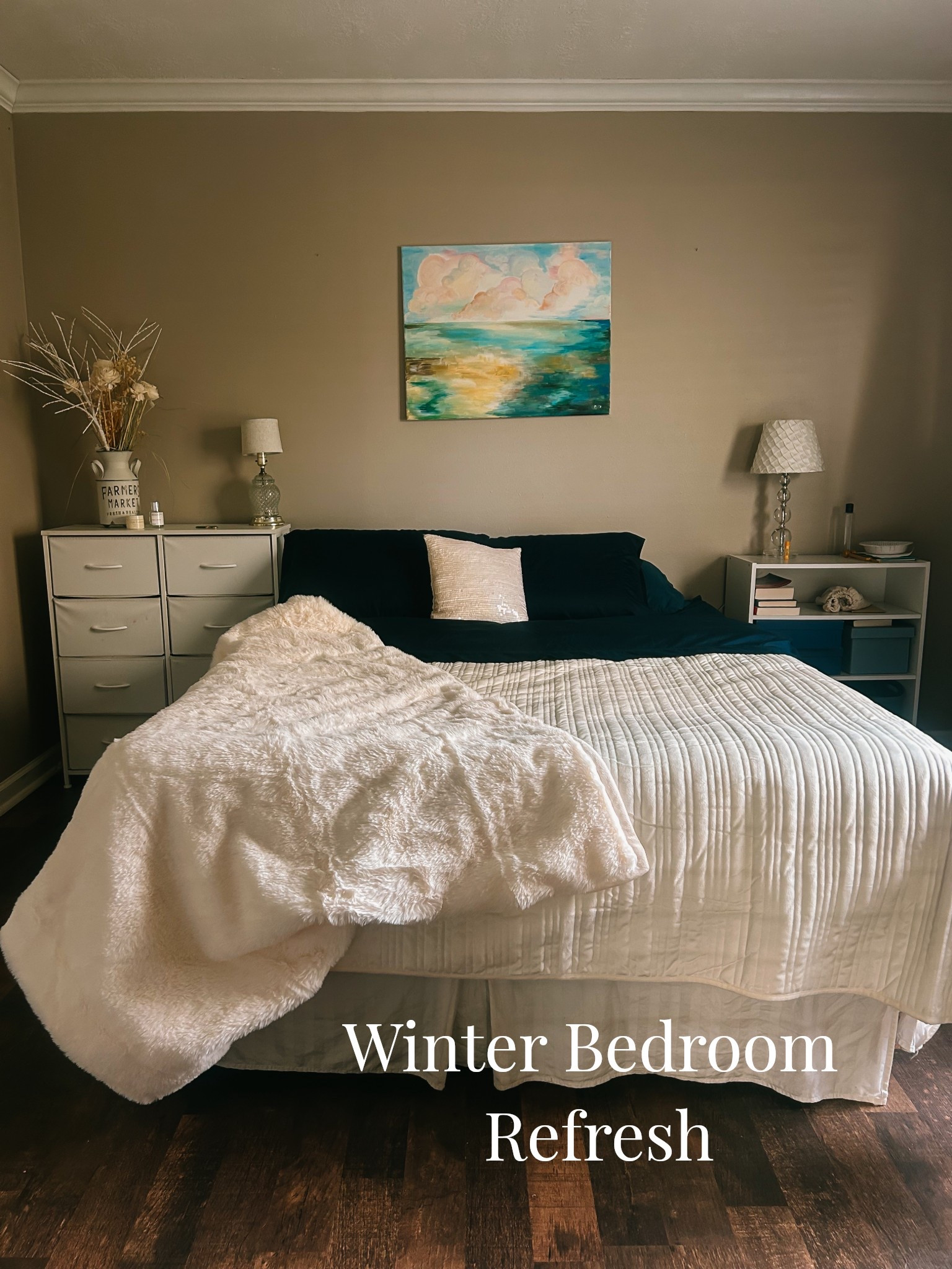 Clean & Cozy

A winter bedroom refresh in the softest cream 🤍
Layered bedding that instantly makes the room feel calm + cozy.
Shop my bedroom refresh below ✨ 



#LTKdayinmylife #LTKmorningroutine #LTKSaleAlert