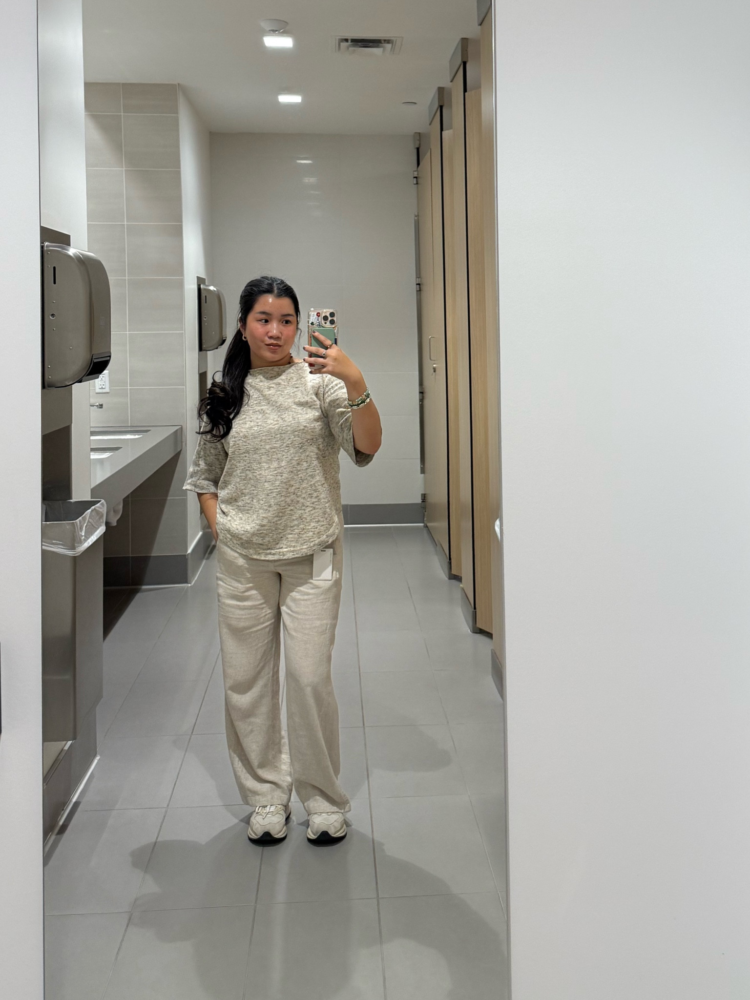 corporate fits 


#LTKStyleTip #LTKFindsUnder100 #LTKFindsUnder50