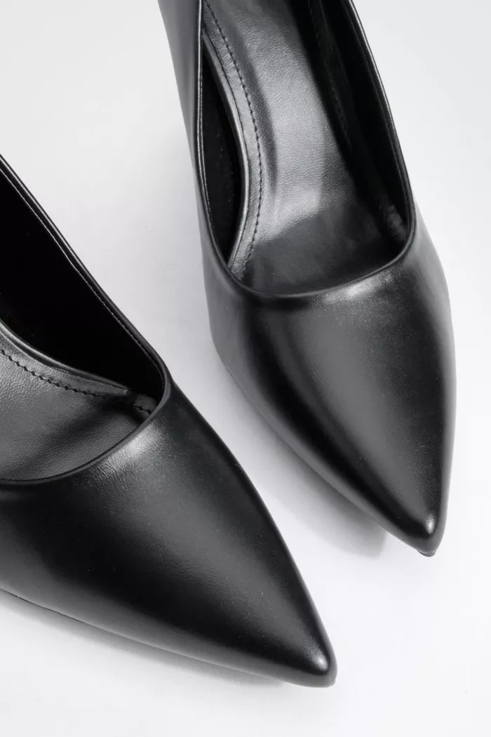 Square Heel Pointed Toe Pumps | boohoo (US & Canada)