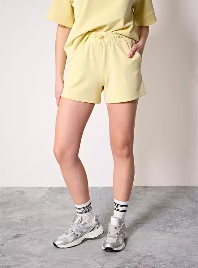 REAKTIV Lemon Soft Touch Scuba Shorts L | Tu Clothing