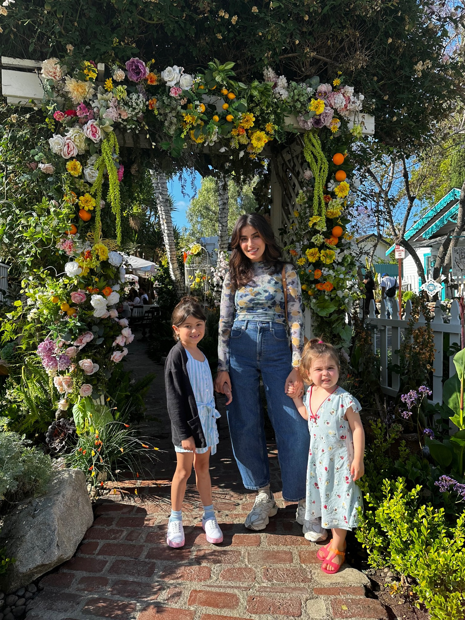 Had a fun tea party with my girls yesterday 🫖 


#outfitdetails #ootd #style #floraloutfit

#LTKKids #LTKStyleTip #LTKTravel