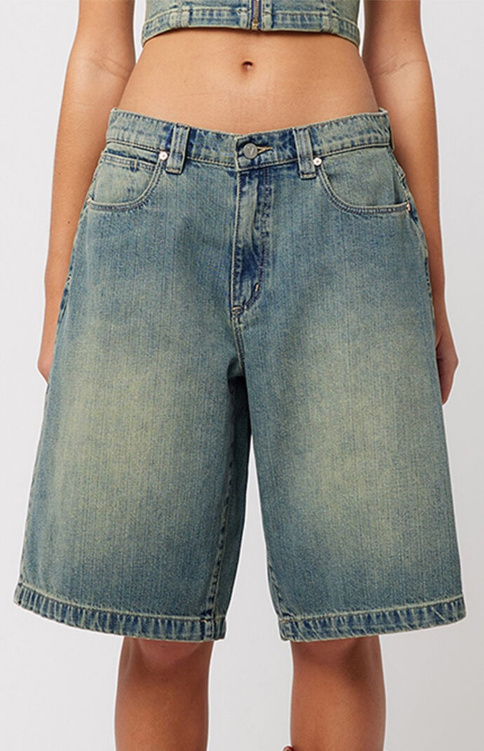 ABRAND Women's 95 Super Baggy Jorts in Medium Indigo - Size 25 | PacSun