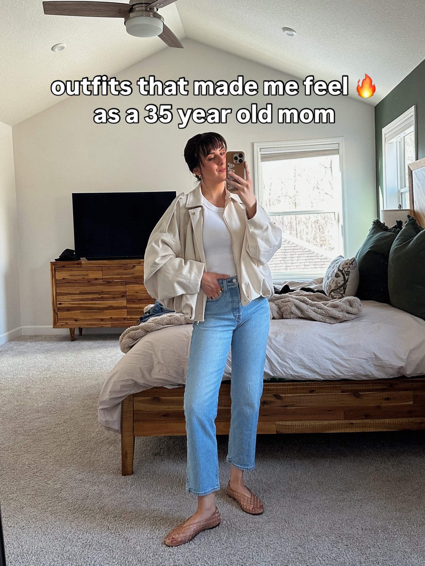 outfits that make me feel my best are the ones that are comfy, simple and still a little cool 😏 comment SHOP & I’ll send details to your DMs!!

some favorite outfits lately that are petite & mom friendly! 🤍

#MillennialMomStyle #EverydayMomStyle #CasualMomStyle #AffordableStyle #MomFriendlyFashion