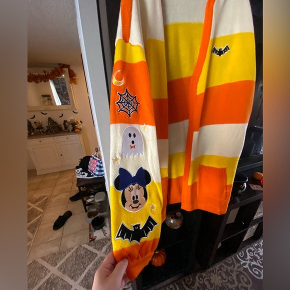 DISNEY HALLOWEEN CARDIGAN SIZE 4 TORRID/HOT TOPIC PLUS SIZE | Poshmark
