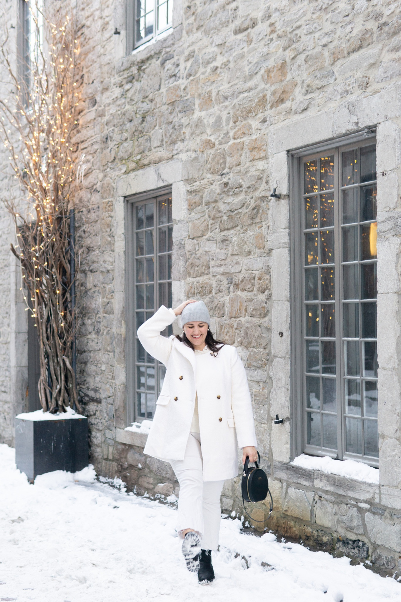 12 months of incredible memories! 💛 

2022 treated us really well, but I’m very much looking forward to what 2023 has in store. On the blog, I share my year in review. 🎉

For blog post and outfit details click the link in my profile. ❤️



#LTKtravel #LTKSeasonal #LTKunder100