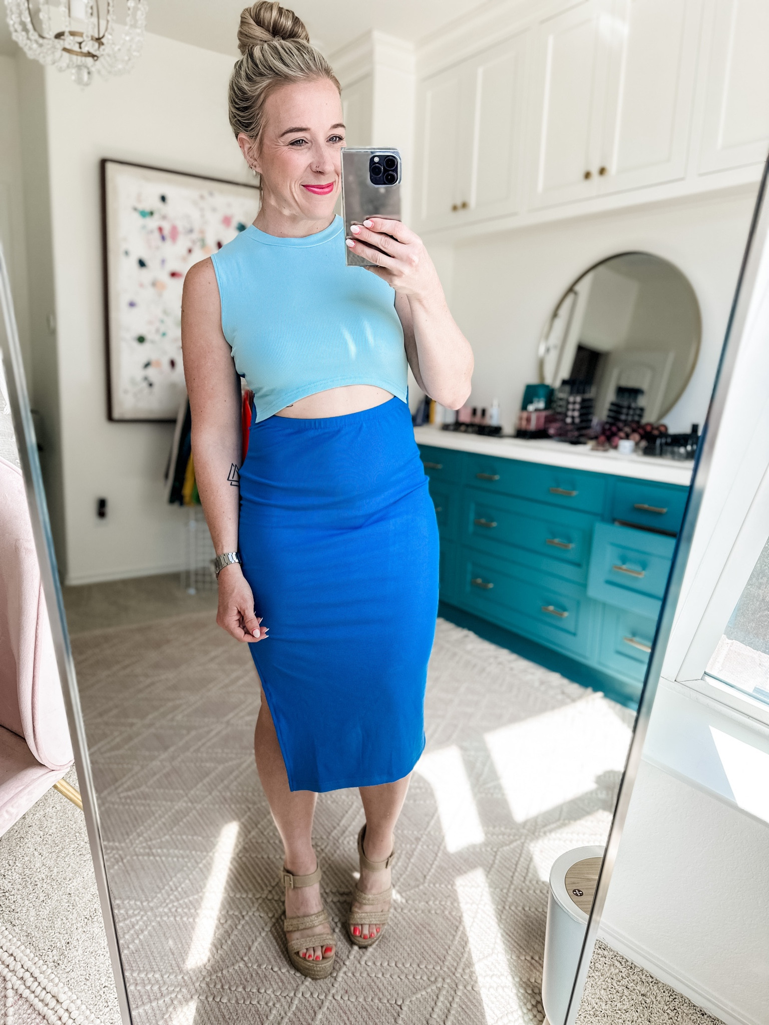 Duck egg and cornflower blue colorblocked dress for this #hocsummer girl today! Paired this dress with a great wedge and I kinda feel like I should be on a beach somewhere!

House of Colour Summer
Amazon dress
Color-blocked dress 


#LTKstyletip #LTKunder50 #LTKworkwear