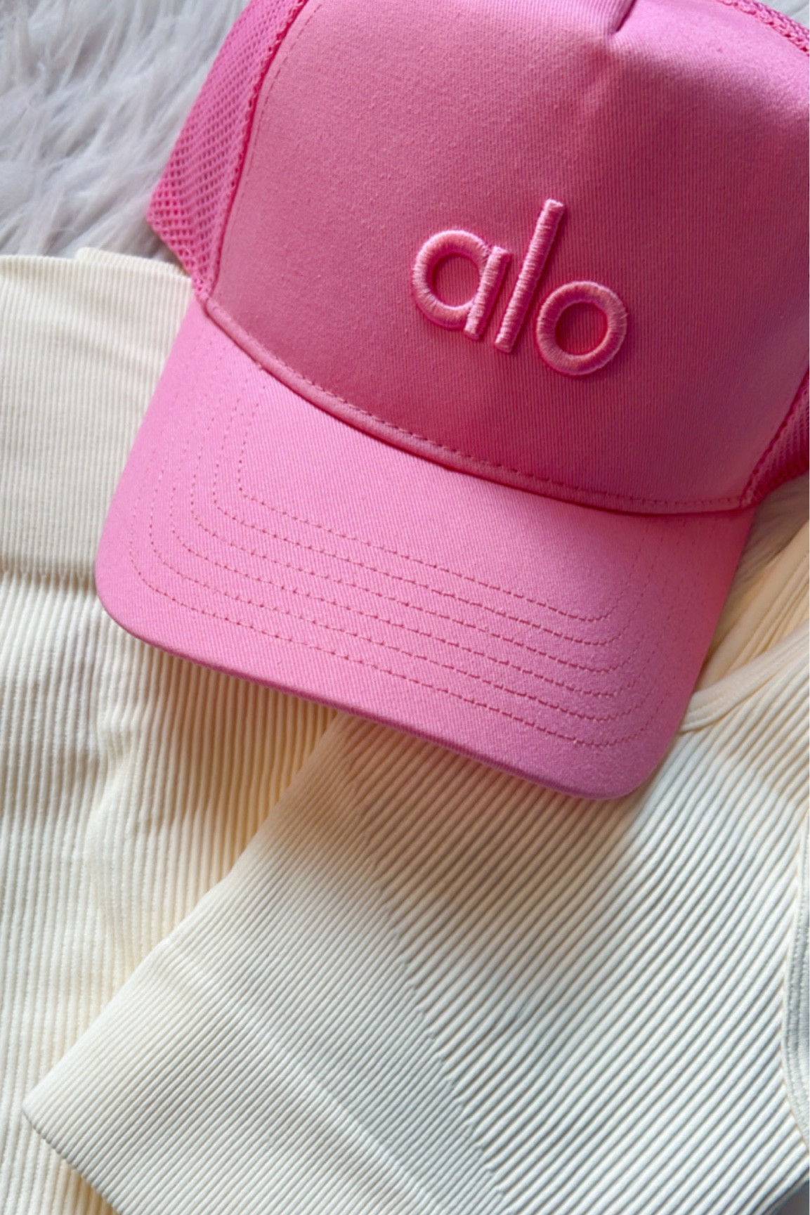 my outfit for walks on the beach🌴 
•
Alo hat 
Amazon set 
workout set 


#LTKstyletip #LTKU #LTKtravel