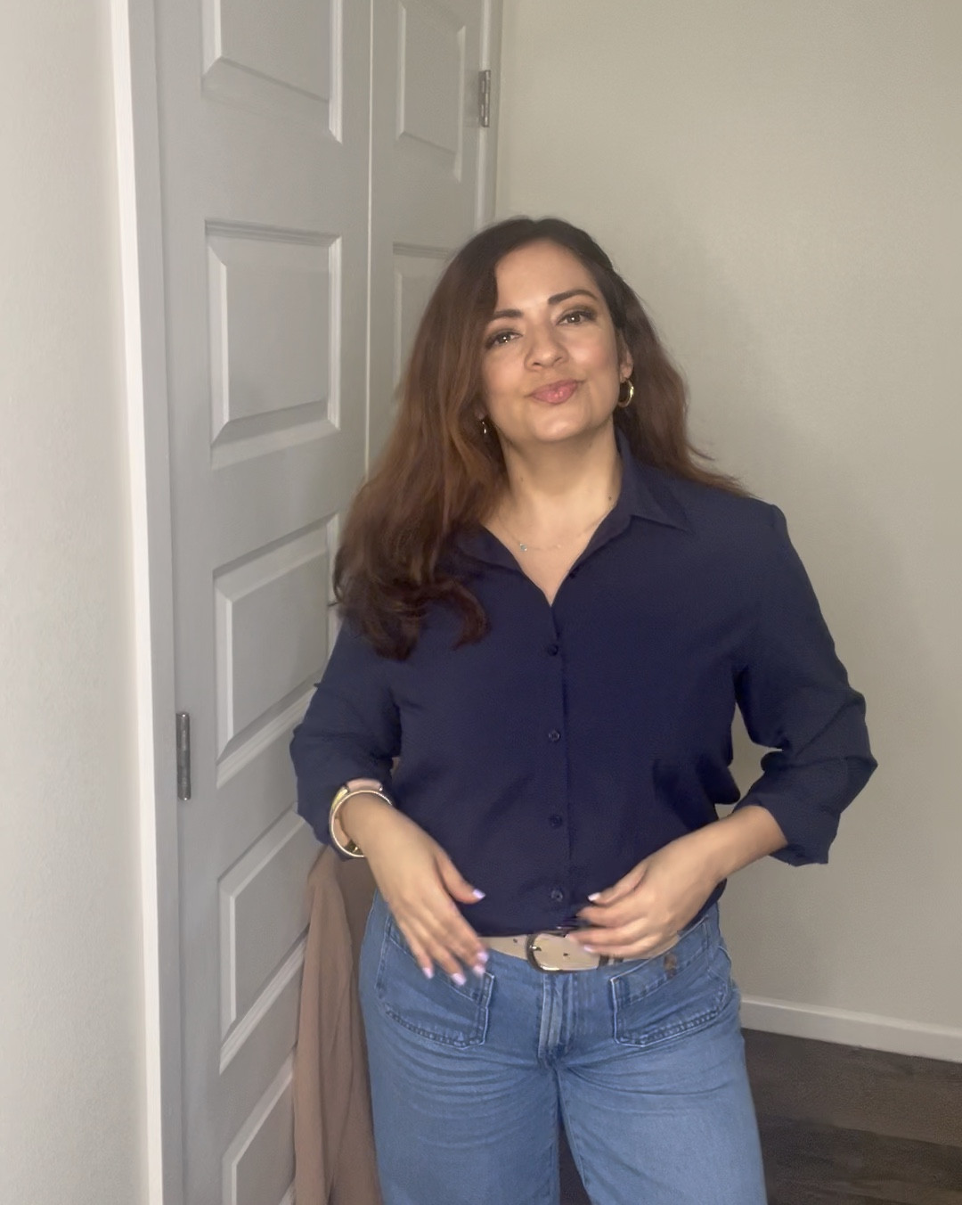 Expect Uniform 💼. As a school counselor, I need to look professional but be ready for anything. The 'Third Piece' rule is my secret: adding a structured blazer instantly elevates these Loft Rivetta jeans for a district or any meeting. It covers the denim waistband and adds instant authority. 🖇️ Outfit details linked in my LTK! #SchoolCounselorStyle #BusinessCasual #LoftStyle 

#LTKWorkwear