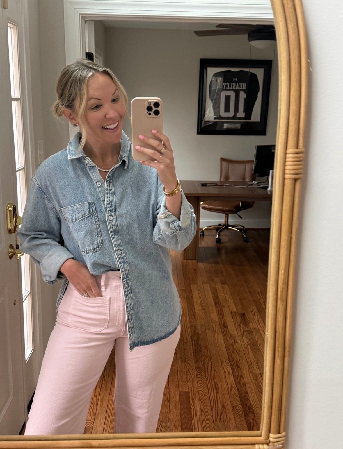 Casual spring outfit - wearing a large top and size 10/large jeans 
