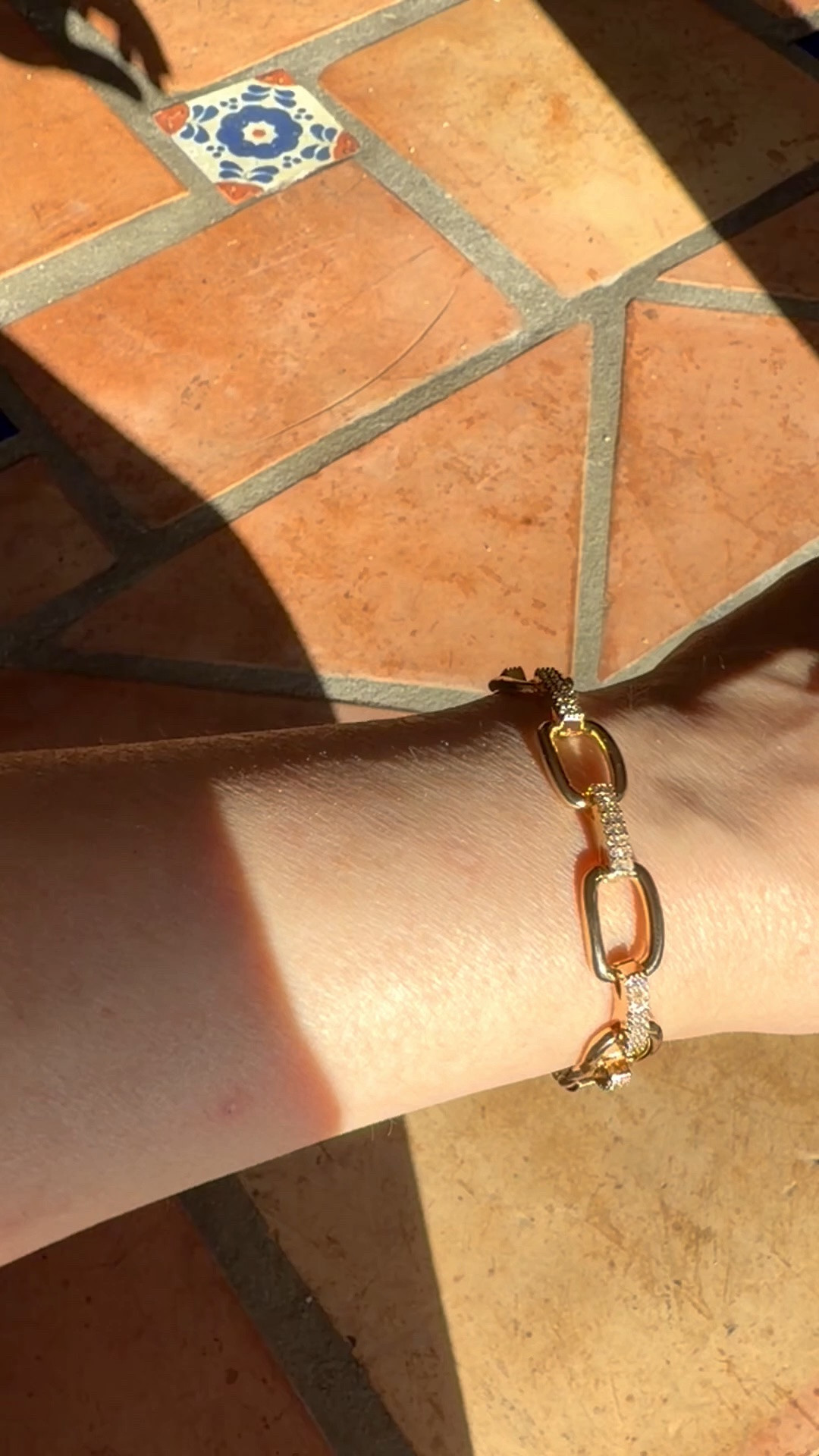 Golden details that elevate every outfit. 🤍✨ These are the perfect everyday stack—classic, elegant, and affordable.

#LTKdayinmylife #LTKgrwm #LTKootd
