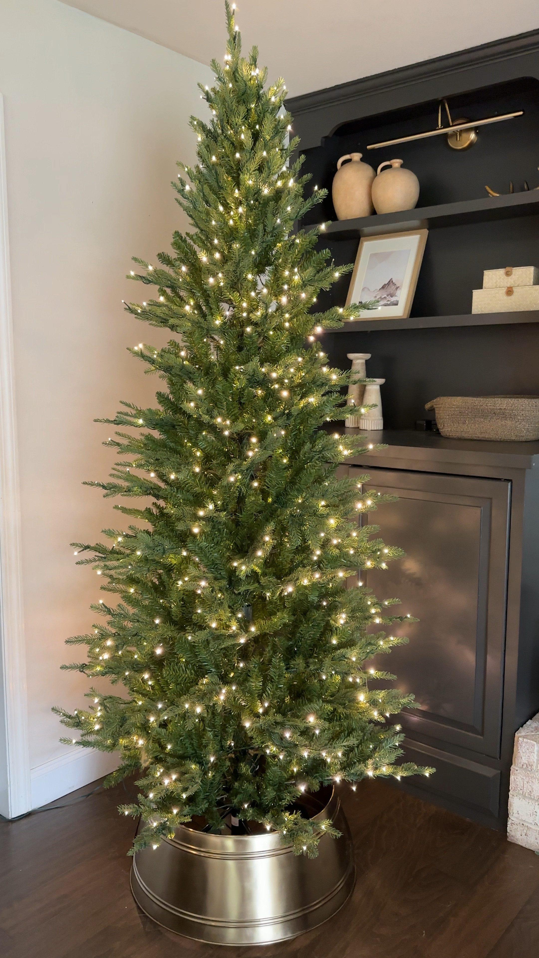 The easiest Christmas tree. ((High sell out risk.))

This viral Christmas tree is worth the hype! She comes in 7.5’, 9’ and 12’ in either full or slim options with a remote. 

🏷️ viral grand duchess balsam fur Home Depot color changing pre lit Christmas tree 

#LTKVideo #LTKHoliday #LTKhome