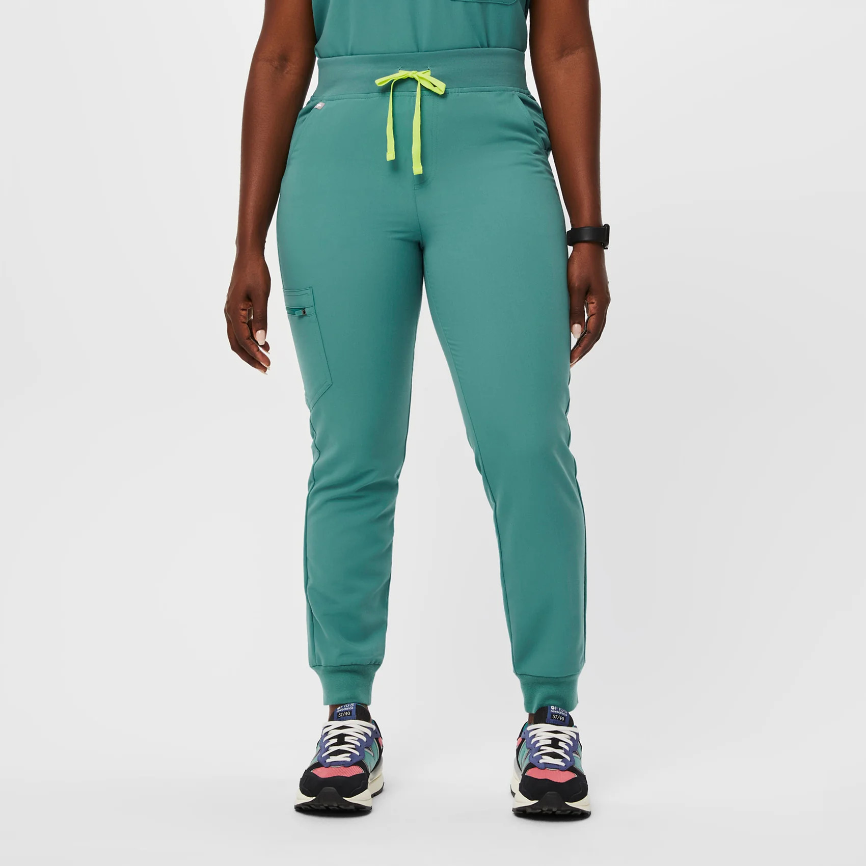 Women’s High Waisted Zamora Jogger Scrub Pants™ - Cactus · FIGS | FIGS