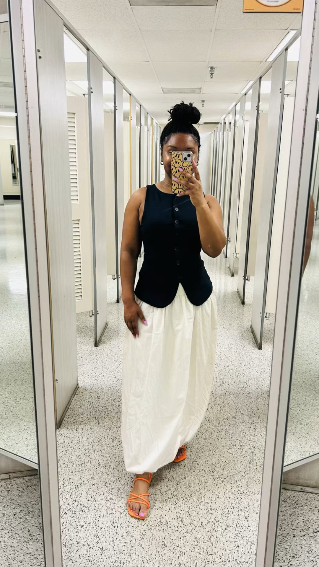 Trending Topic: Vests✨ … and they have me in a chokehold. Linking all my faves here!
#resort #linen #brunch #outfitinspo #midsize #petite #curvy #summer #spring #casualoutfit

#LTKFindsUnder100 #LTKWorkwear #LTKStyleTip