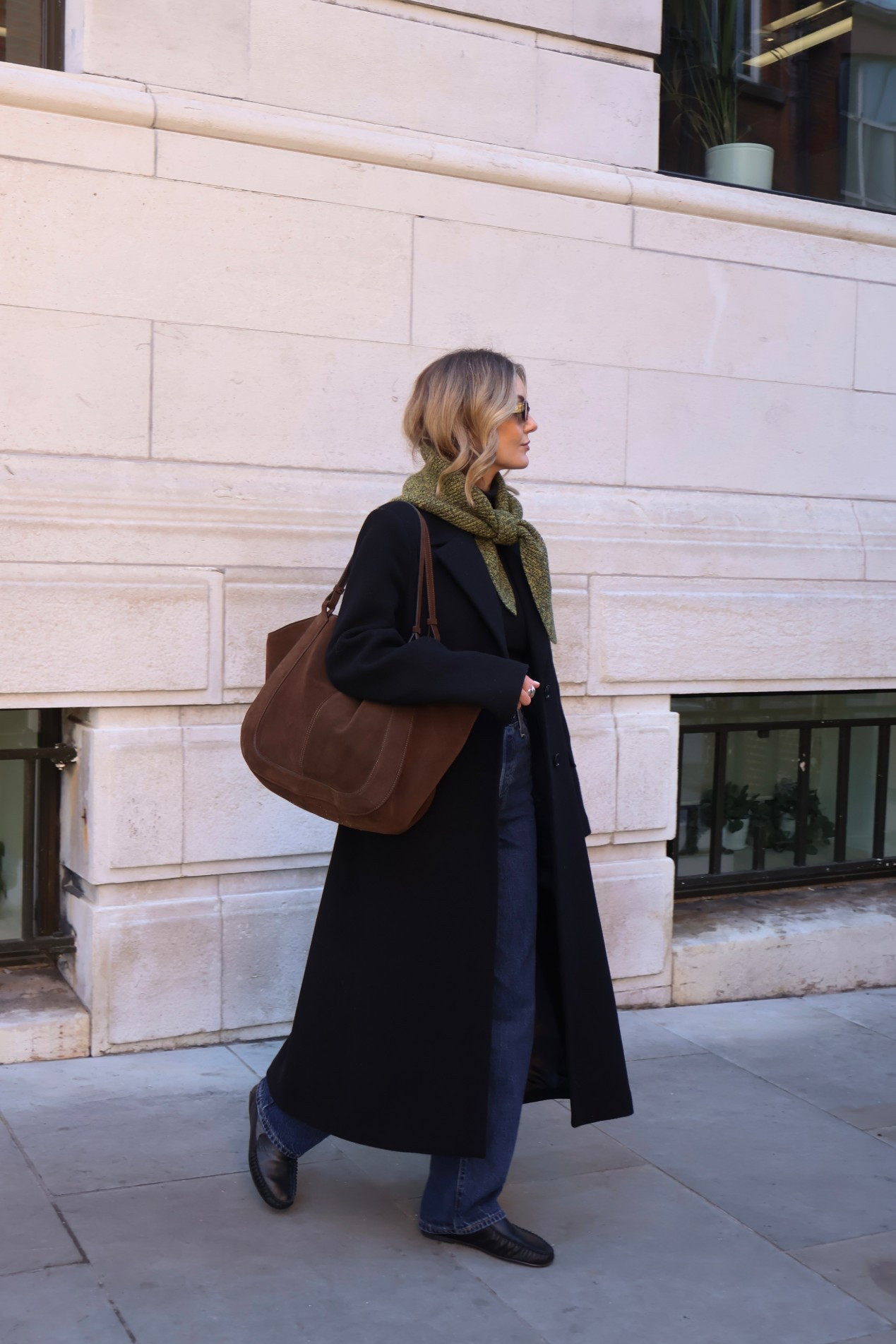 Happy 1st February loves, we made it! 🙌🏼 
.
.
.
street style, minimal style, winter outfit, daily style 

#LTKjeans #LTKuk #LTKwinter