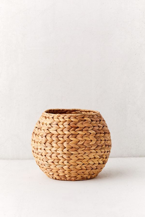 Wyn Woven Planter Basket | Urban Outfitters (US and RoW)