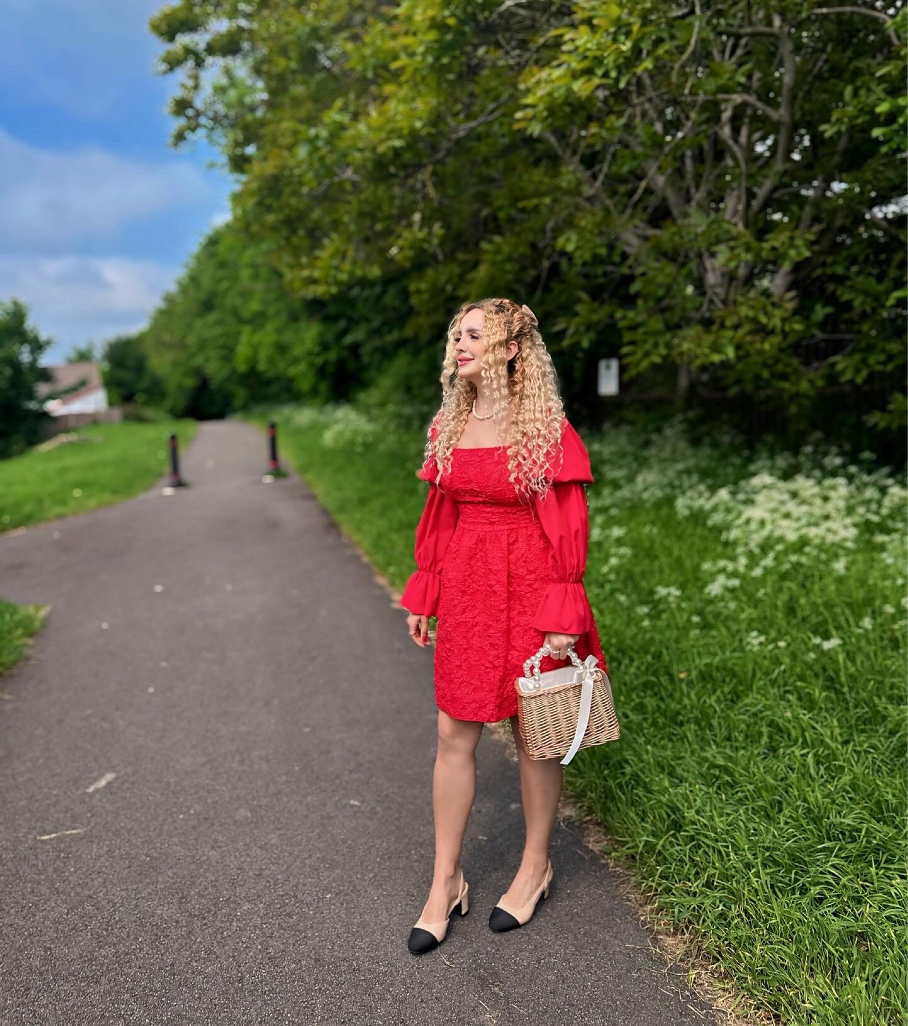 A dreamy red dress ❤️

#LTKuk #LTKeurope #LTKsummer