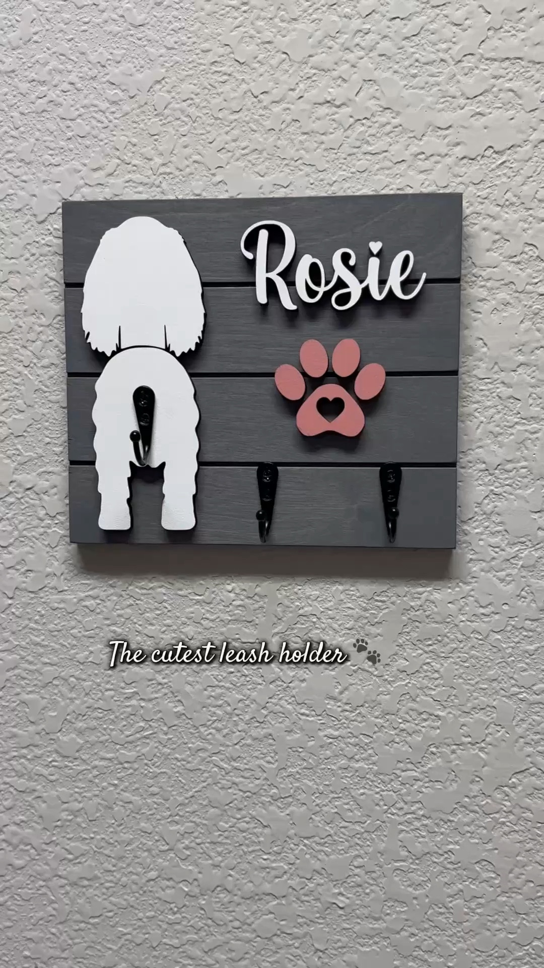 Custom dog leash holder for your pup! 🐶 