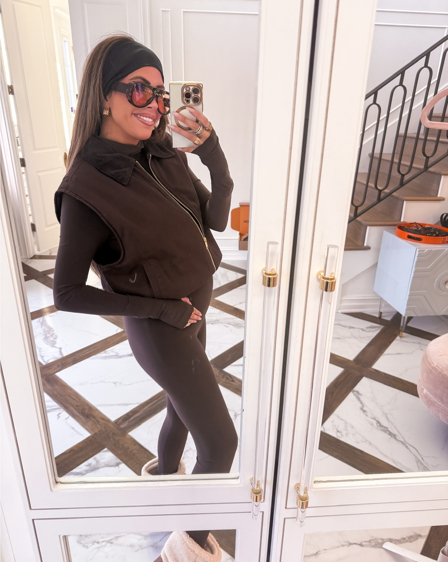 I’m wearing a size XS in this catsuit and size medium in this vest! 

Chocolate brown, Catsuit, Onesie, Vest, Winter fashion, Winter outfit, Chocolate Brown Vest, Moon Boots, Emily Ann Gemma


#LTKFindsUnder100 #LTKSeasonal #LTKootd