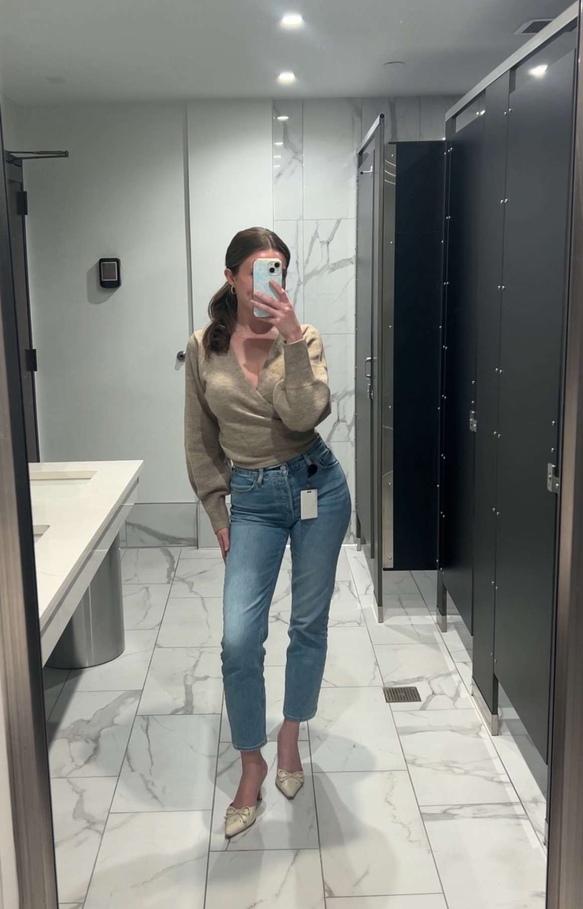 Casual Friday corporate office outfit inspo

#LTKWorkwear #LTKootd #LTKgrwm