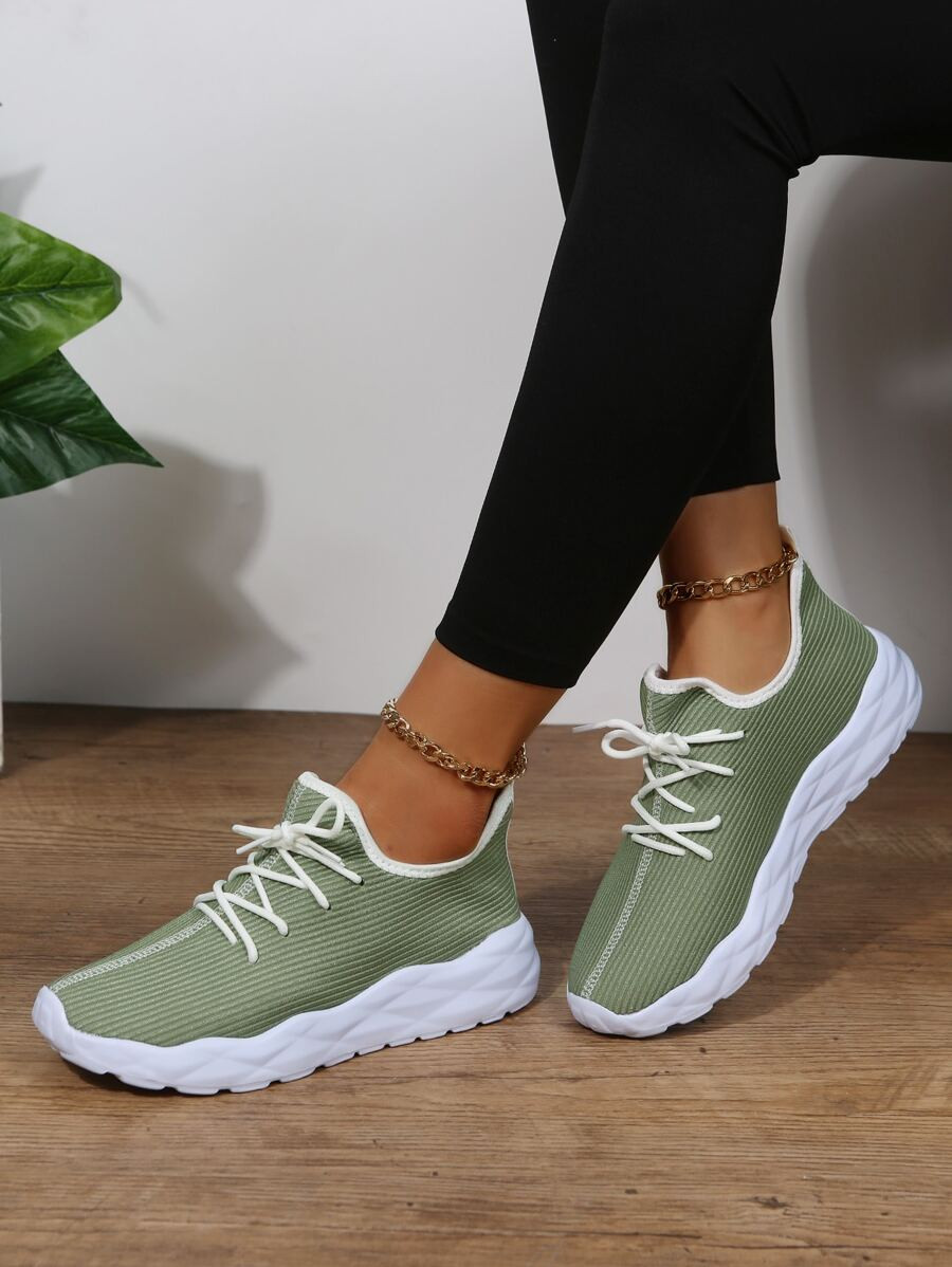 HomeShoesWomen ShoesWomen SneakersWomen Sports ShoesContrast Binding Lace-up Front Running Shoes | SHEIN