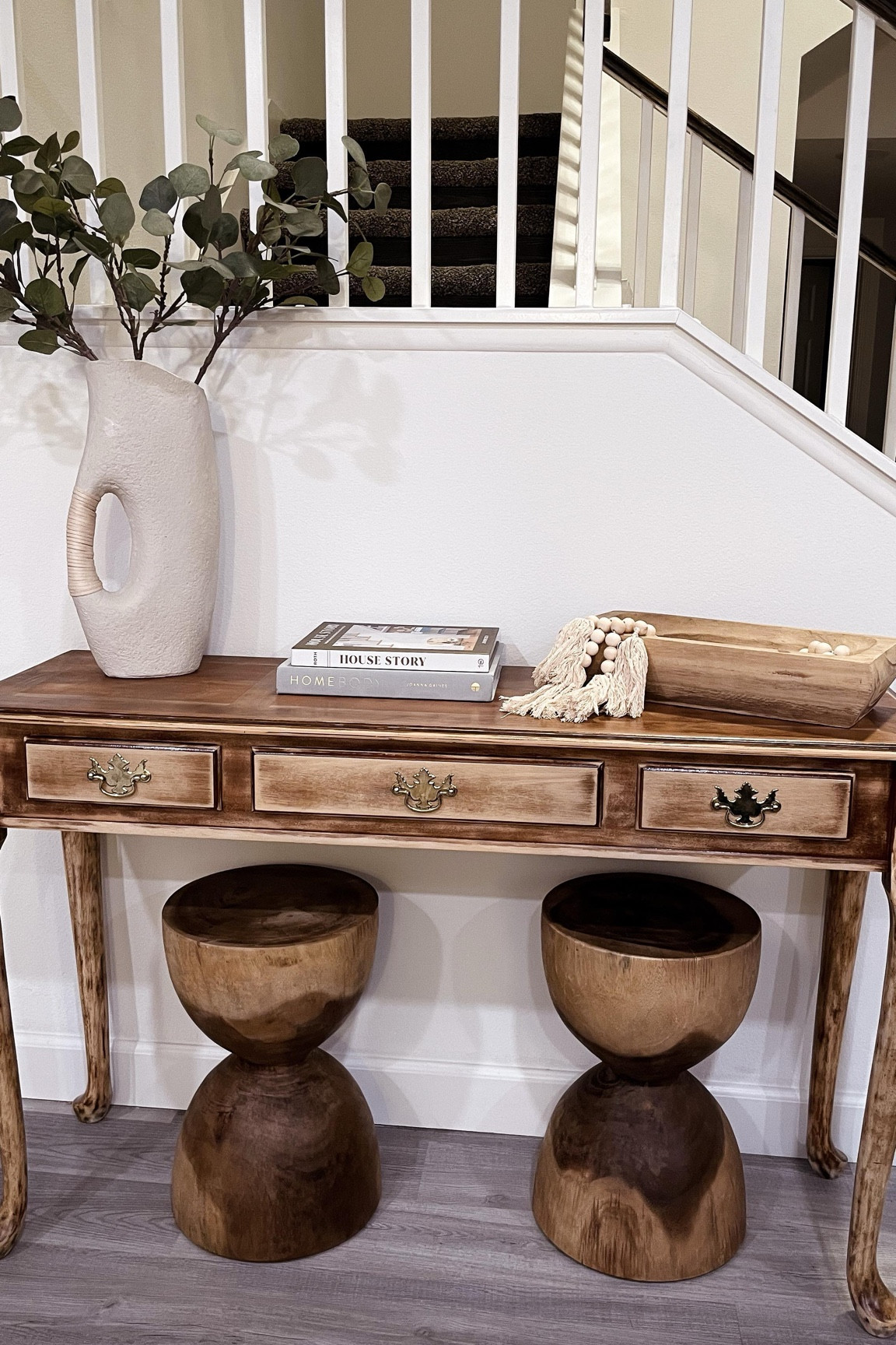 If you’re looking for some Entryway pieces that make a statement, look no further! I’ve linked some exact pieces as well as some recommendations for a perfect first impression for your entryway.

DIY, Home Decor, Thrift Flip, Interior Design
#diyhomedecor #thriftflip #entrywaydecor #diyinteriordesign #diy #ascdiy #diyyoutuber

#LTKHome #LTKFindsUnder50 #LTKFindsUnder100