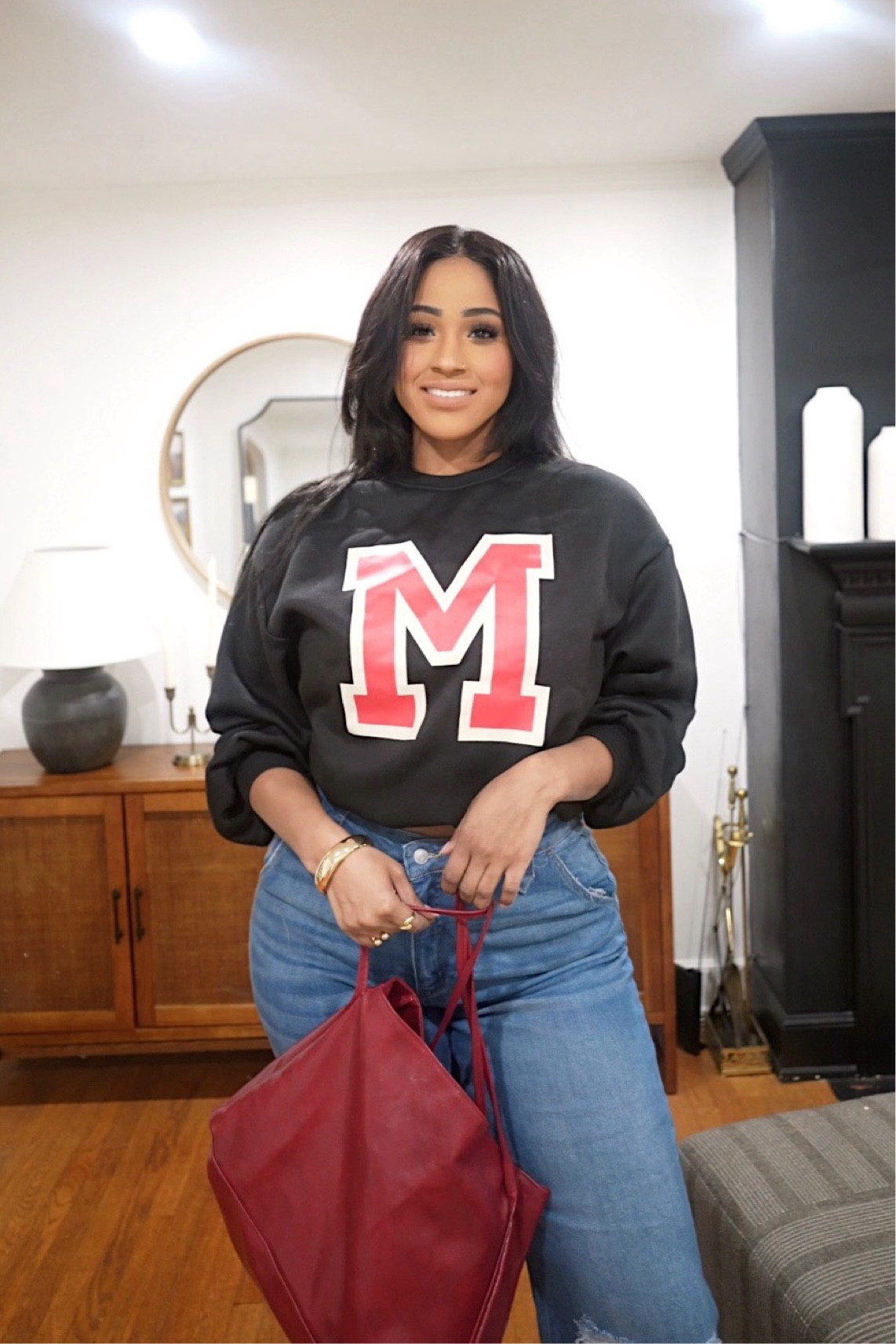 Mom on the go vibes! Love this sweatshirt, it's so cute and comfy. It gives total vintage vibes and of courseee, it's affordable! 

plussize outfits, midsize outfits, holiday party, affordable outfits, mom looks, causal everyday outfits, talla grande, curvy fashion, midsize fall fashion, everyday outfits, tall fashion, #curvystyle #momstyle #fallinspo #styleinspo #momlife #momfashion #winterfashion #outfitinspo #fallstyleinspo #holidaystyle #holidayfashion  #size14style #plussizestyle #plussizeinfluencer #shein #sheincurve #amazonhome #falloutfits #midsizefallfashion #curvygirlfashion #workoutfits #walmartfashion