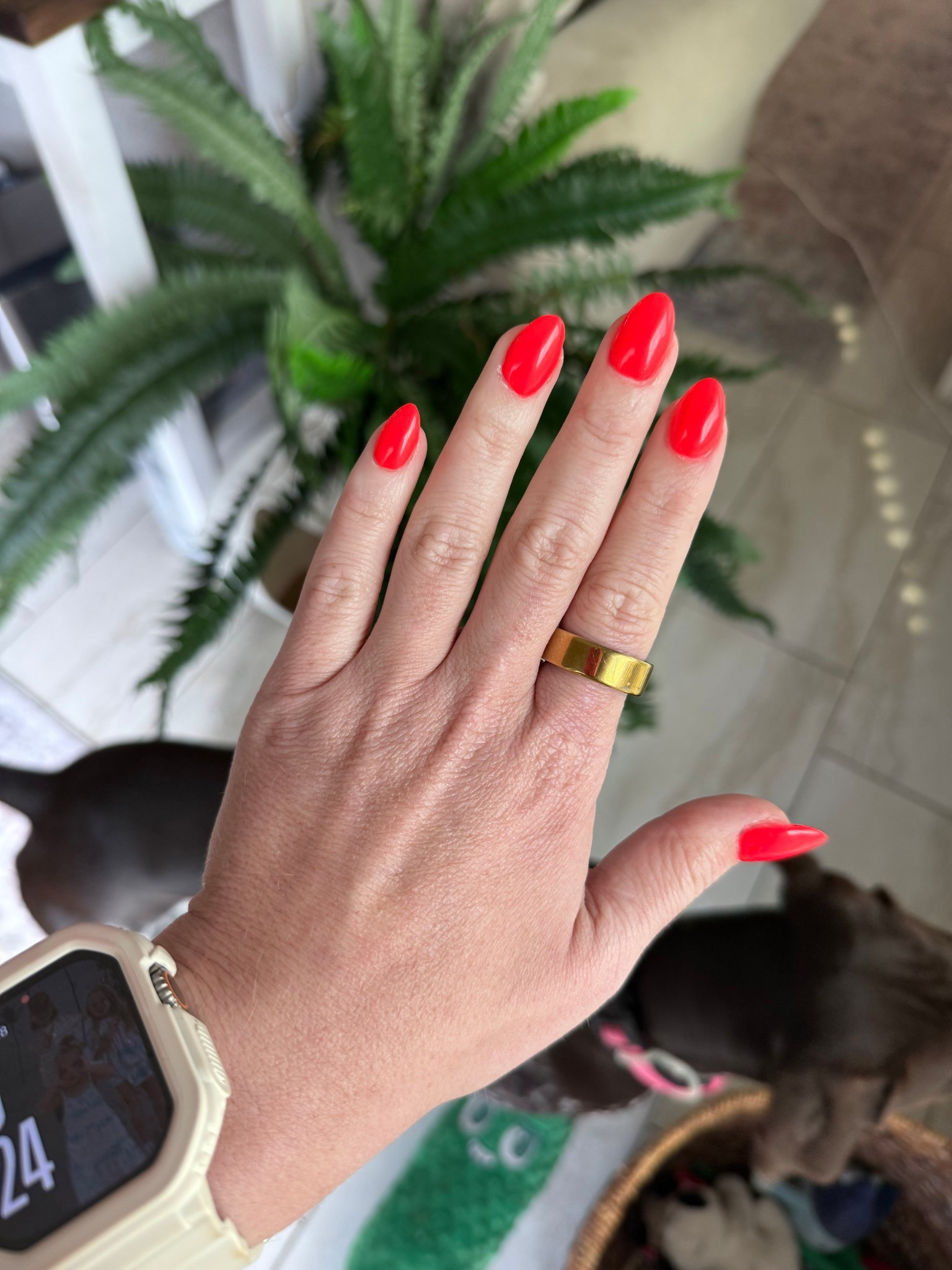 Did my own nails at home today with glue ons! Super easy to apply and the color I found is gorgeoussssss! Hoping they last me a week or more but so far they’re super solid! Linking everything below! 