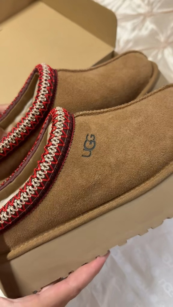 Mail day just got cozier! 📦 Slipped into my new UGG slippers, and I’m already obsessed🧸
#UGGSlippers #CozyVibes #MailDay #UGG 

#LTKShoeCrush #LTKSeasonal #LTKBeauty
