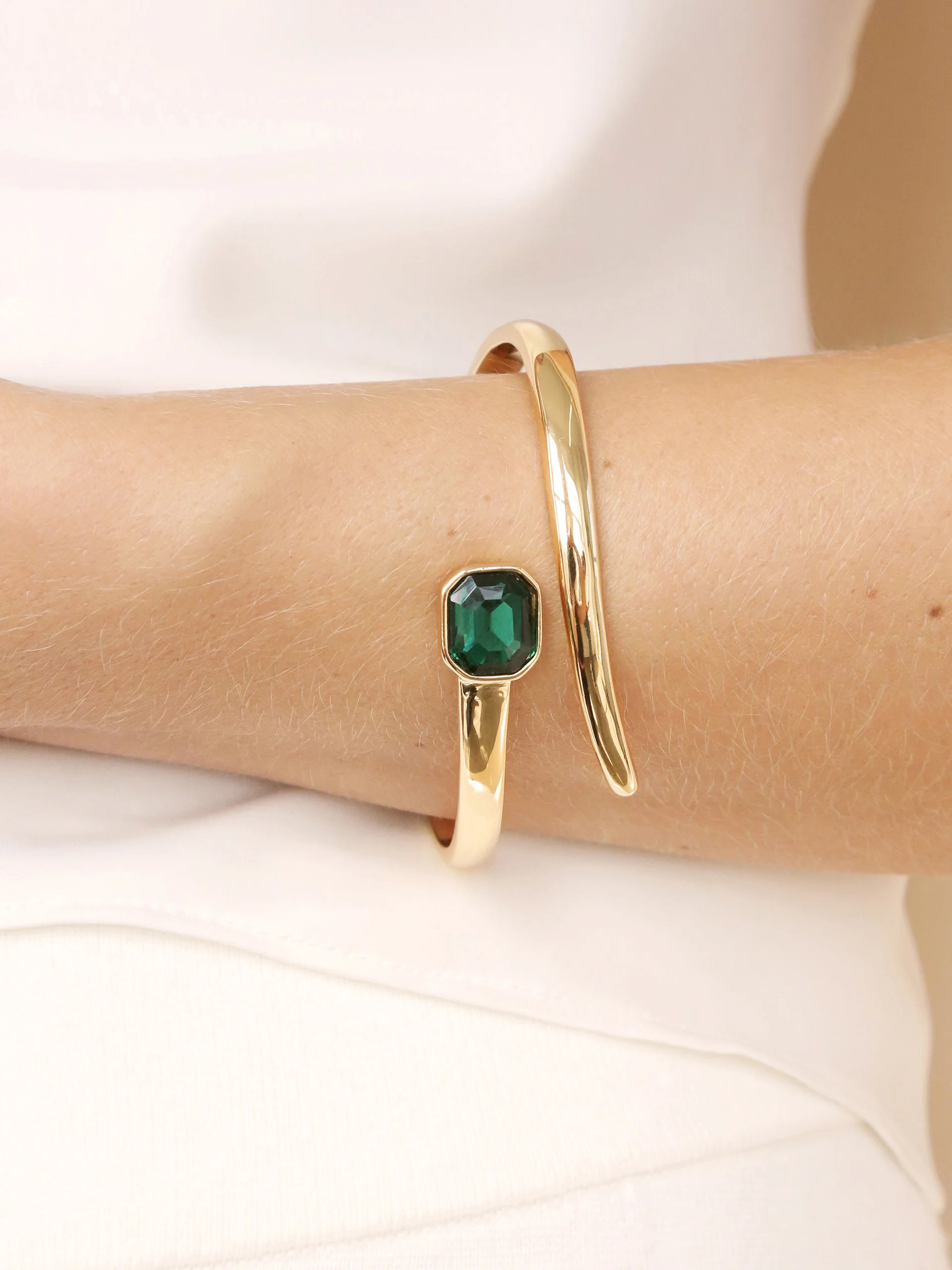 Deco Wrap Cuff | Ettika