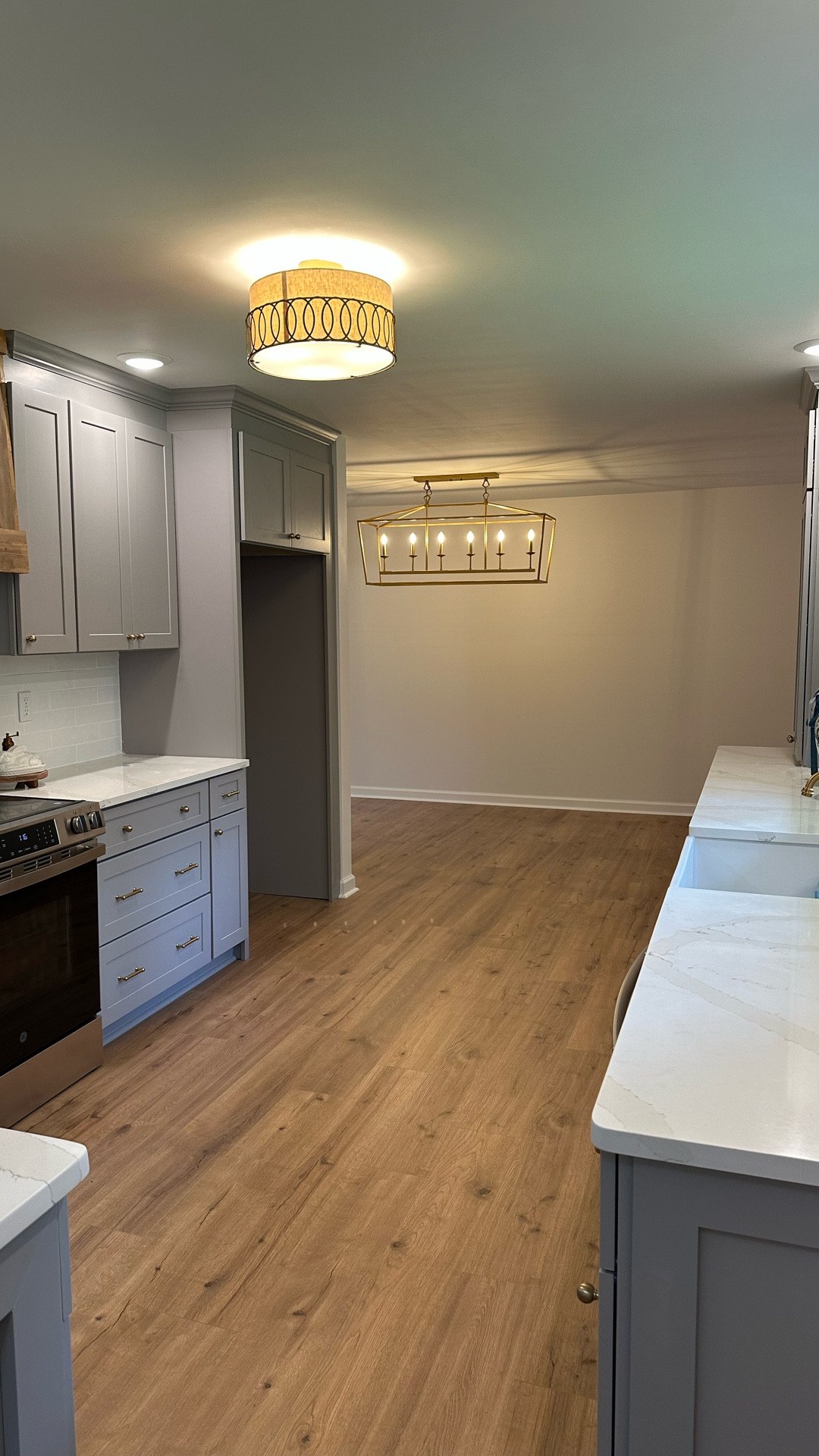 A kitchen that looks custom but totally isn’t! Get the look with stock Home Depot cabinets plus I linked our exact Amazon hardware, faucet, pot filler, lighting, and hood insert!

#LTKMens #LTKHome