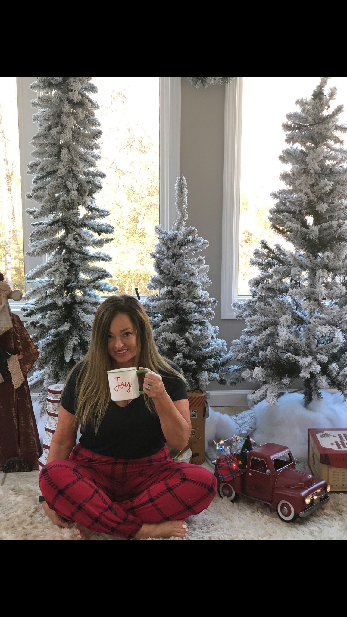 Soma Intimates is having a huge sale!

Black Friday Event (11/26-11/29)
·         40% Off Your Entire Purchase
o   EXCLUSIONS: Special Buys, National Brands, Soma’s Sexiest, panty packs, panty markdowns
 
Doorbuster Deals (Special Buys valid 11/26-12/2):
$30 Cool Nights PJ Sets
$25 Enbliss Bras
$30 Velour
$30 Microfleece Sets
$30 Short Robes
$5 cozy socks
$10 slipper socks

#LTKGiftGuide #LTKCyberWeek #LTKHoliday