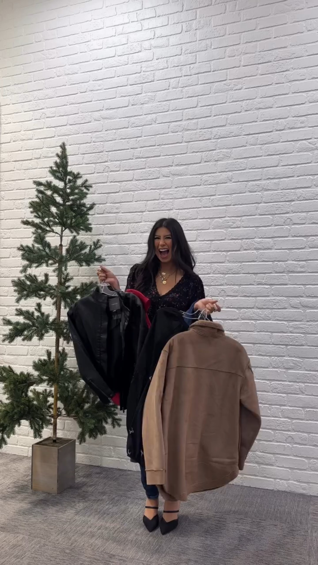 Tried on 3 denim moods today: skinny, straight & wide leg 😍
The new Edgelys at Maurices are seriously next level — structured, chic, and so good.

Start the poll below 👖 Which one are you claiming this season?

@maurices #discovermaurices #mbassador #mauricesassociate