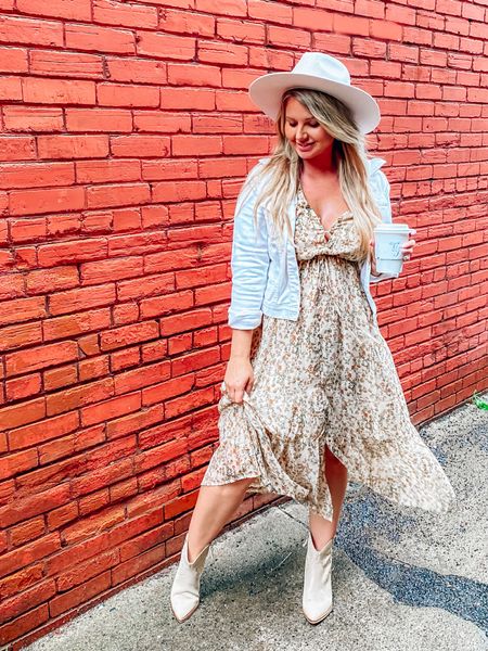 Perfect fall maxi dress! 

#LTKstyletip #LTKSeasonal #LTKshoecrush