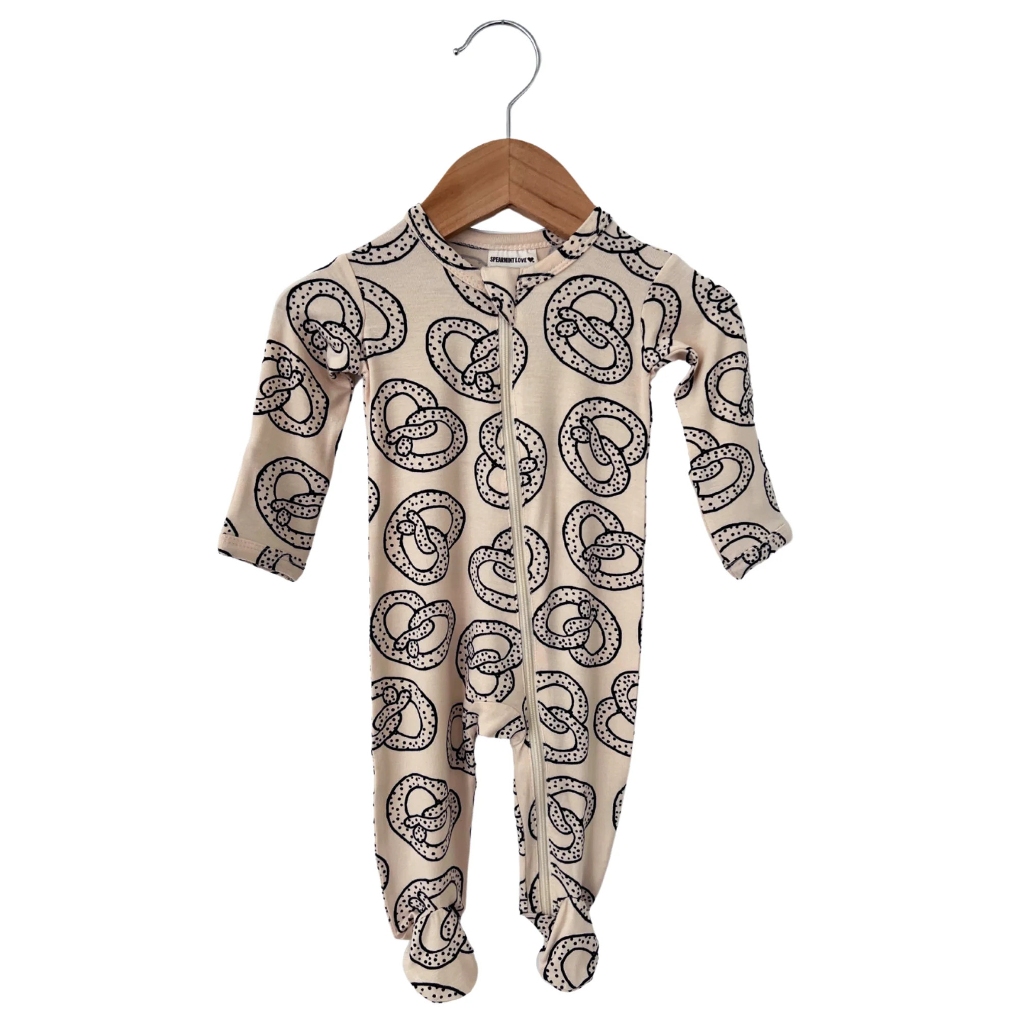 Basic Zipper Footie, Pretzels | SpearmintLOVE