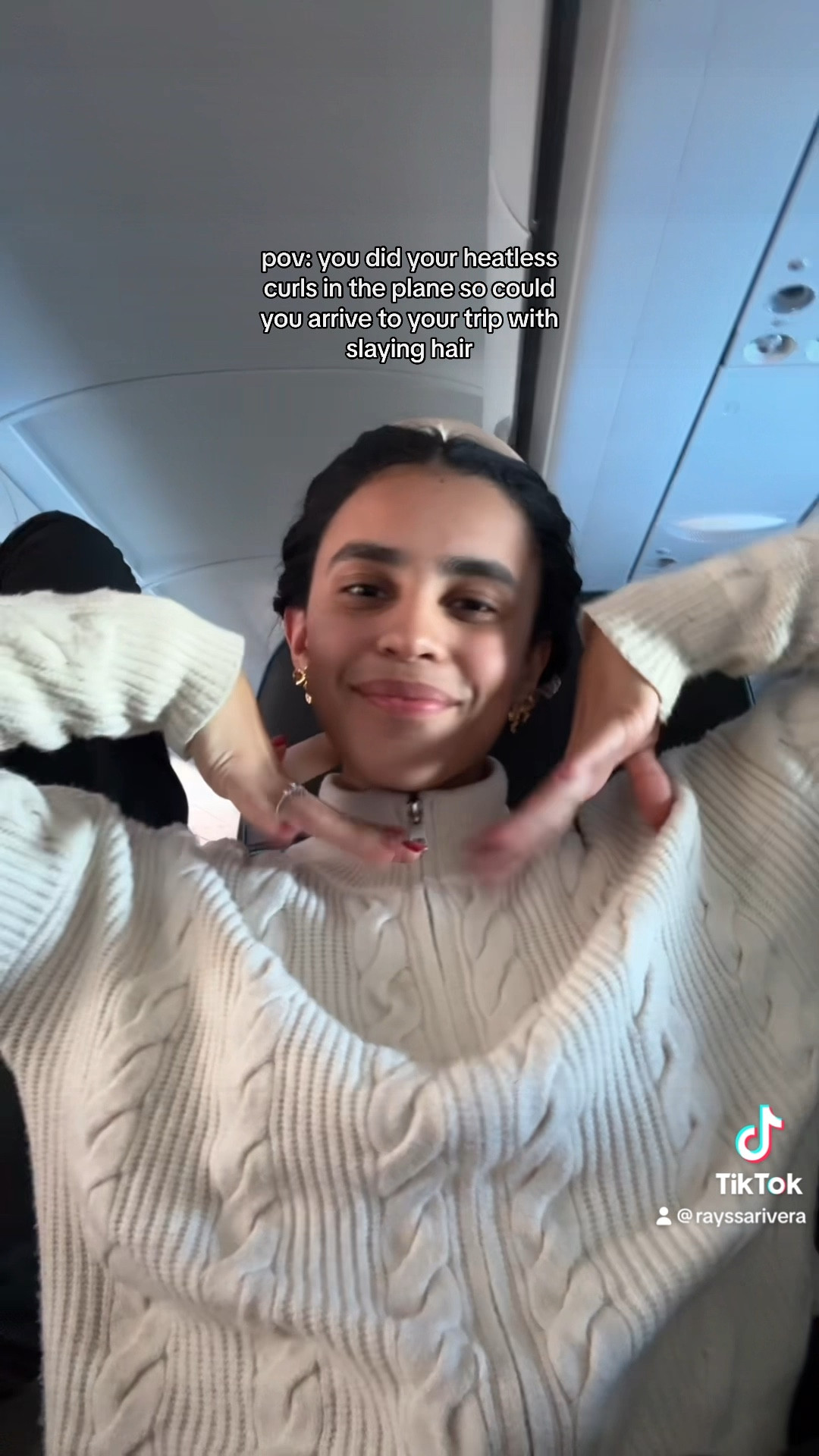 HEATLESS CURLS TUTORIAL IN THE AIRPLANE 🤩🤩🤩


#LTKbeauty #LTKVideo #LTKtravel