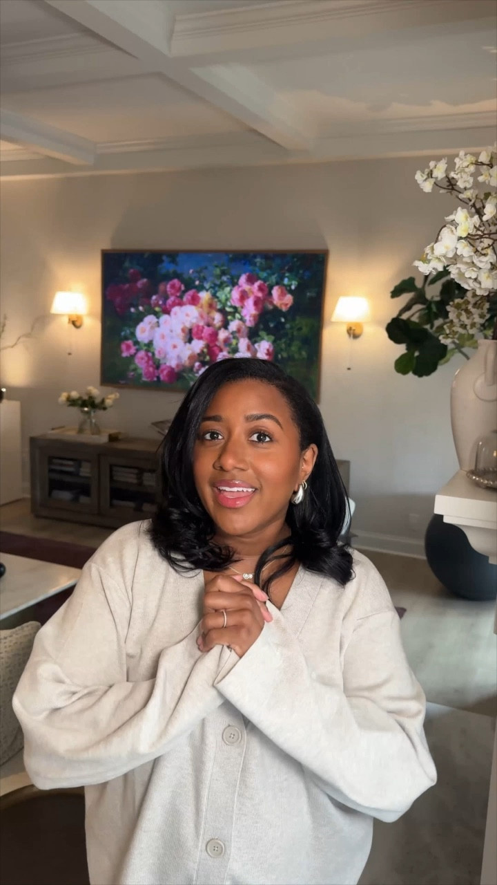 Living room tour! 

Home decor, interior design, modern home 

#LTKSeasonal #LTKHome #LTKSpringSale