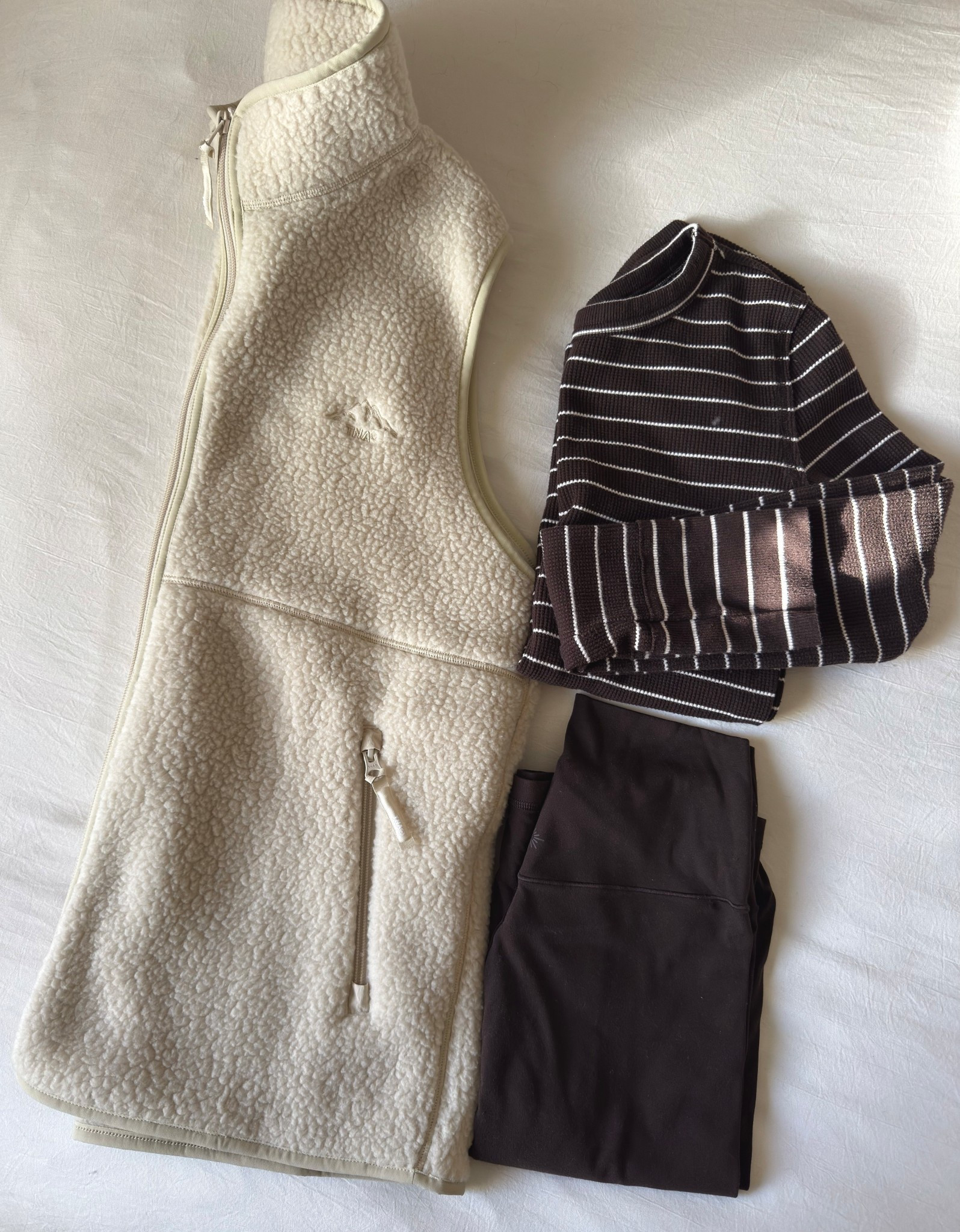 On sale now! 

#aerie #aritzia #comfyclothes #casualoutfits

#LTKHoliday #LTKSaleAlert #LTKGiftGuide