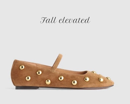Flats.. but make them the star of the show. I’d pair these with leggings, basic tee and a denim jacket — So easy 🤩

#LTKShoeCrush #LTKStyleTip #LTKSeasonal