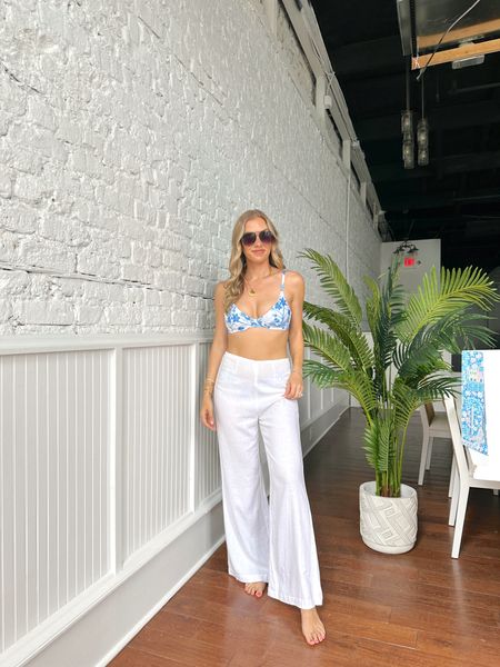 I love this bikini top from Kenny Flowers! The adjustable straps and tie-back make it fit perfectly. It's a great choice for your beach days!

Summer outfit
Vacation outfit
Swimwear
Kenny Flowers
Moreewithmo

#LTKStyleTip #LTKSwim #LTKParties
