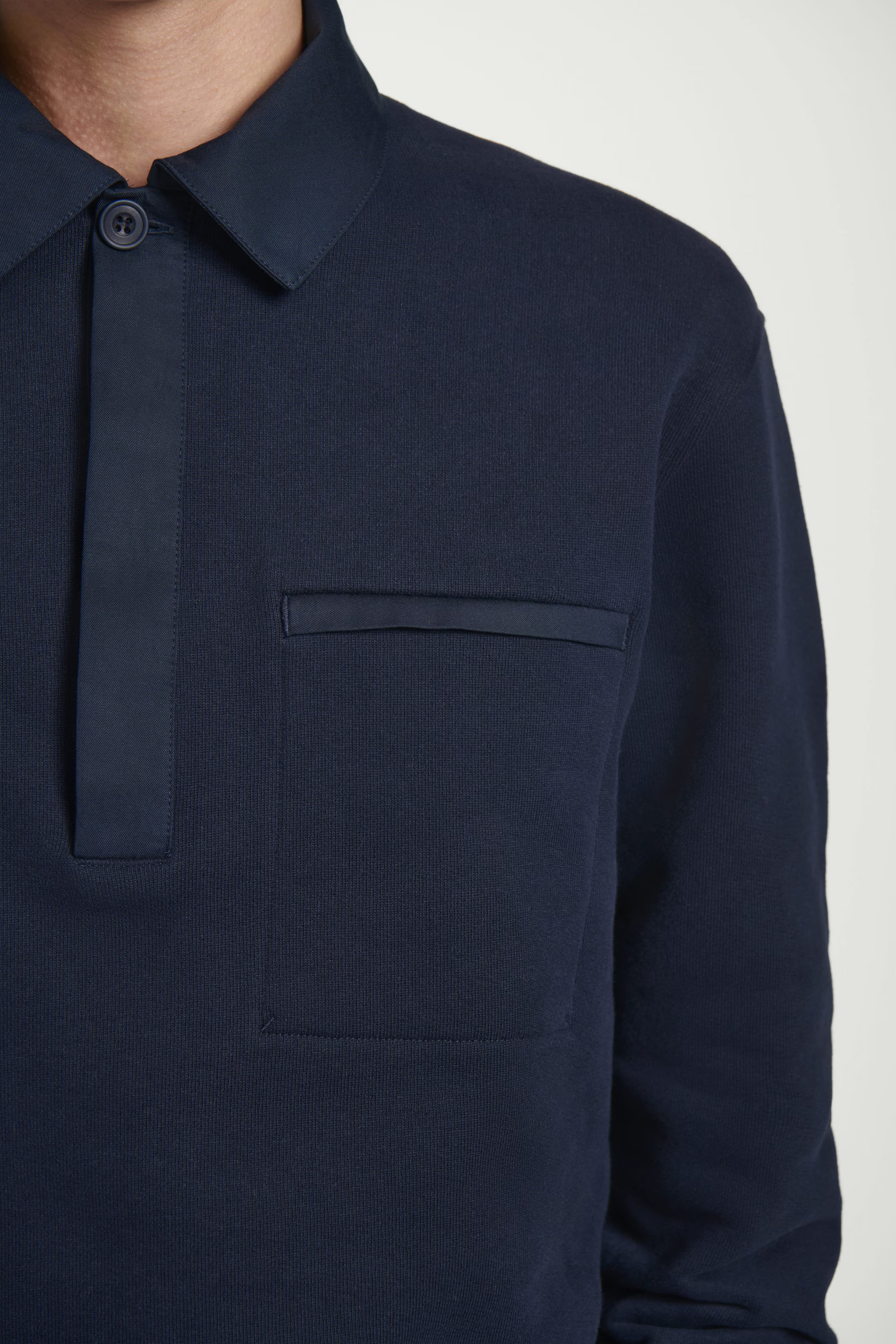 RELAXED HALF-PLACKET POLO SWEATSHIRT - NAVY | COS (EU)