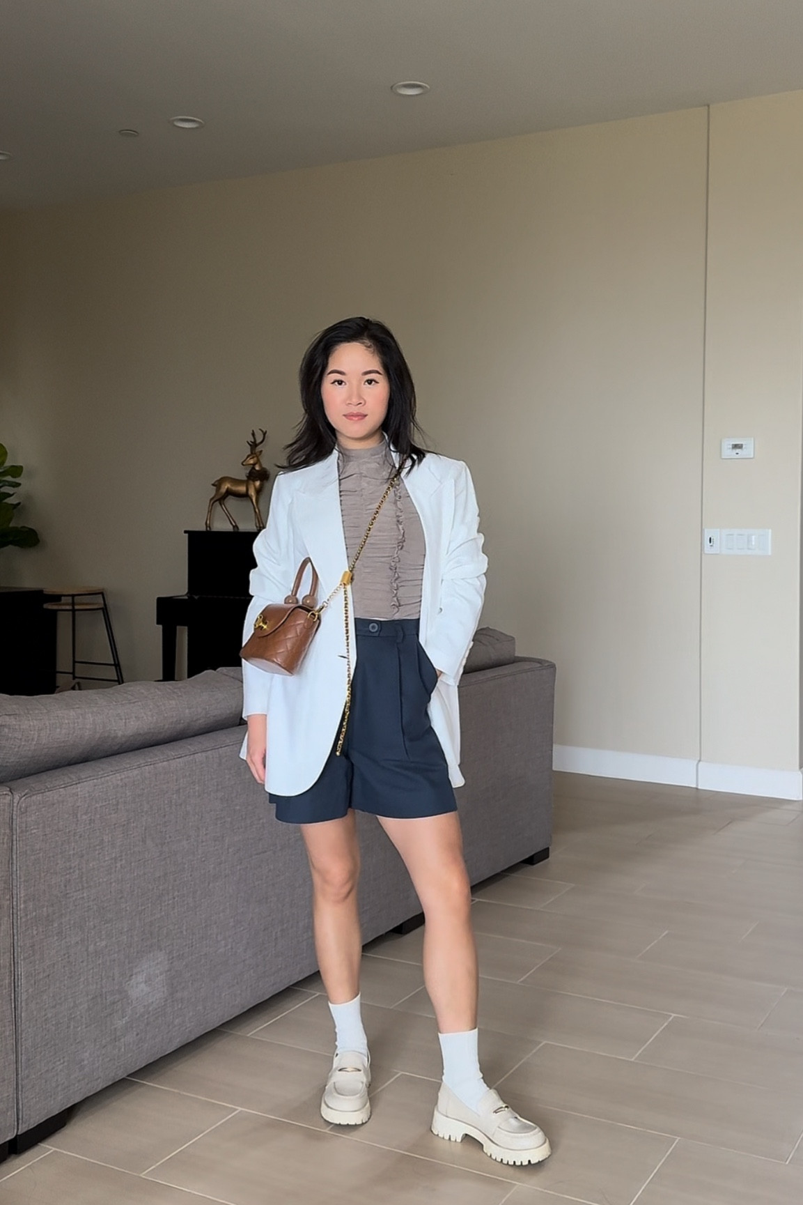 Fall Outfit with white blazer and navy shorts, pair with white loafers for autumn 🍂🤎🍁

#LTKHoliday #LTKStyleTip #LTKSeasonal
