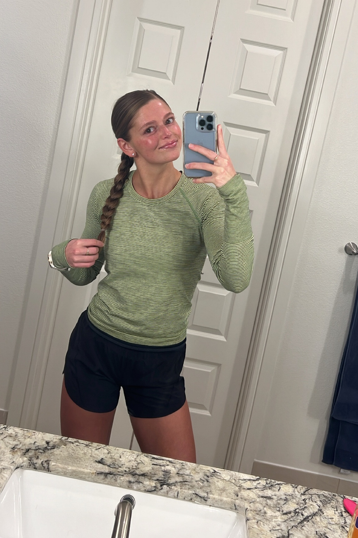 Green long sleeve workout top 

#LTKfit #LTKunder100
