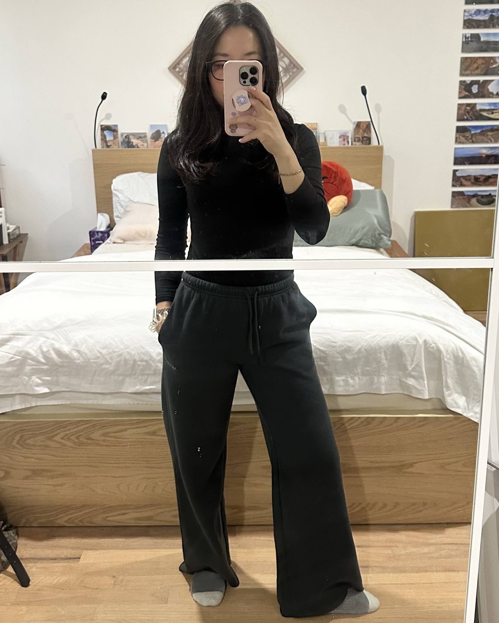 Sweatpants season > everything else 😂 so obsessed with these soft fleece! #aritzia #fleece 

#LTKOver40 #LTKSeasonal #LTKActive