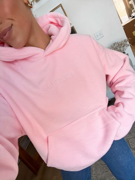 FLEECE hoodie that is SO cozy!!! 

This pop of pink is so fun for spring 🌷 wearing a size small!

#LTKfindsunder50 #LTKfindsunder100 #LTKstyletip