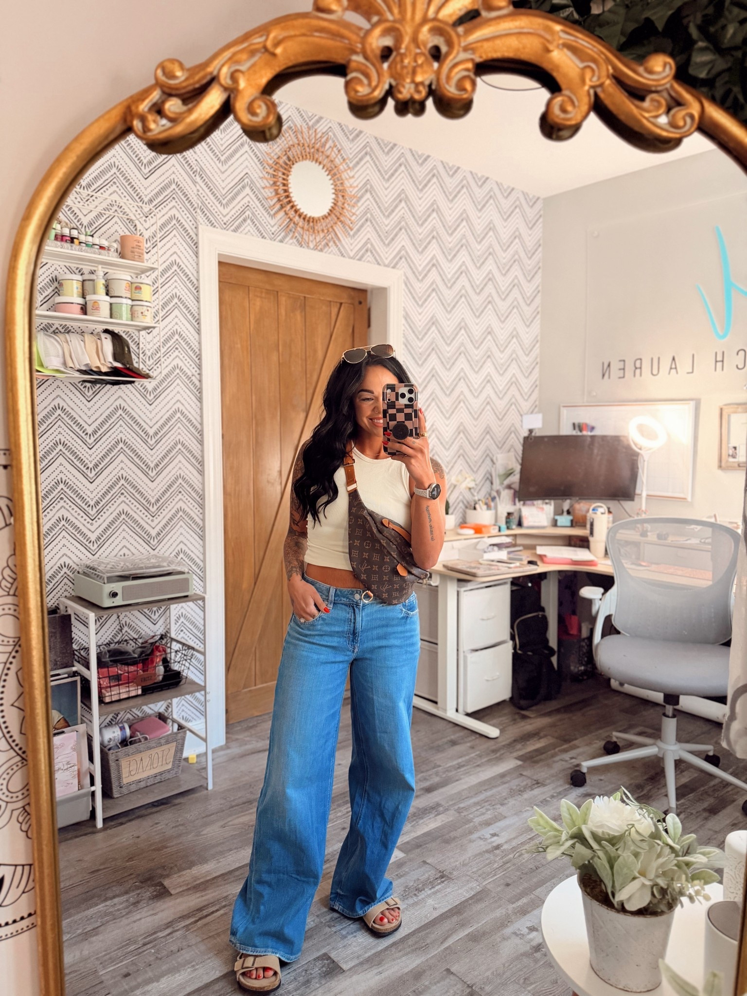 Still OBSSESSED with these AE jeans! 

#LTKootd #LTKSaleAlert #LTKFindsUnder50