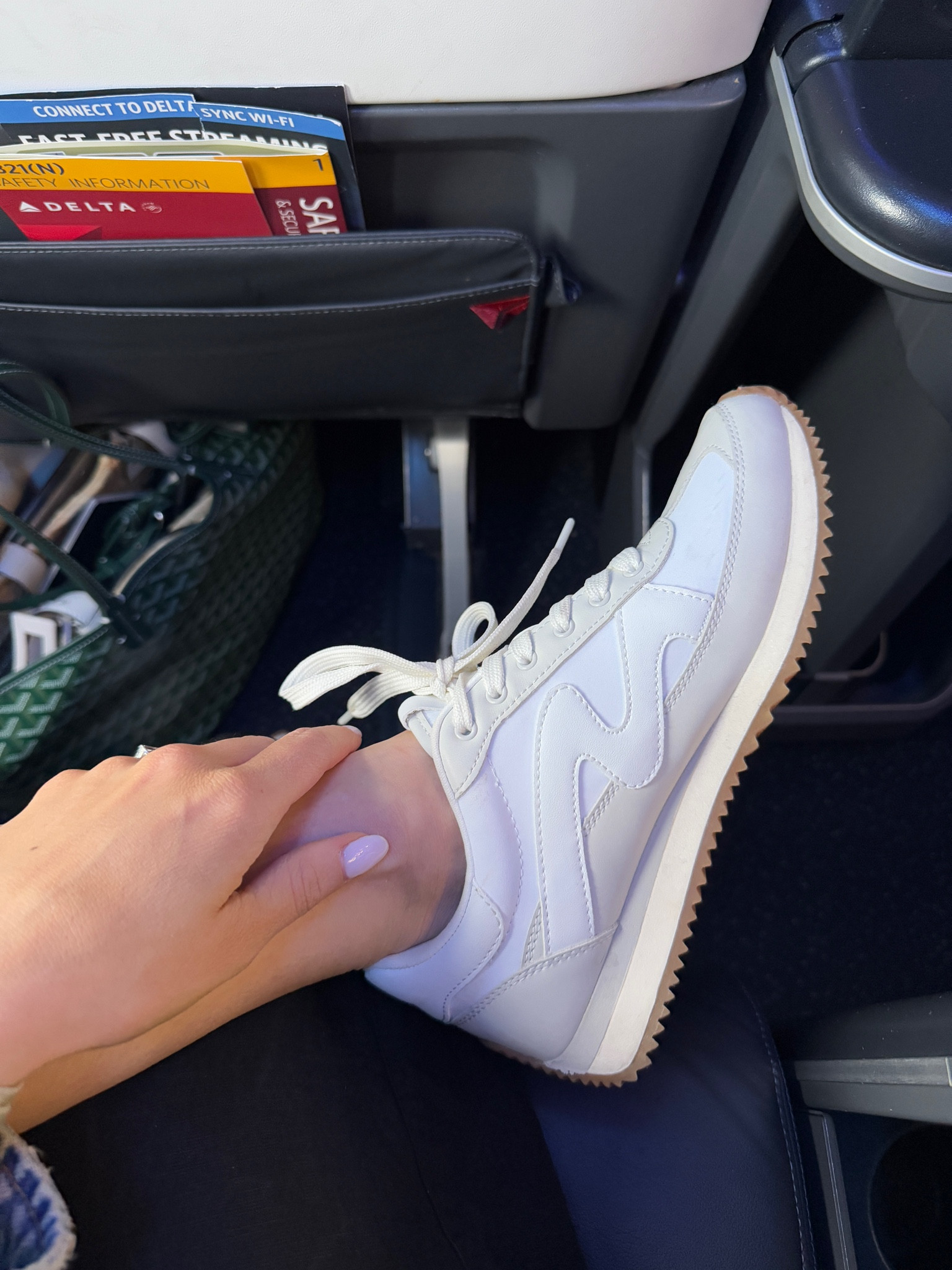 New balance dupes! But, honestly, they look more chic and expensive than the new balance version! 

True to size! 

#LTKFindsUnder50 #LTKStyleTip #LTKGiftGuide