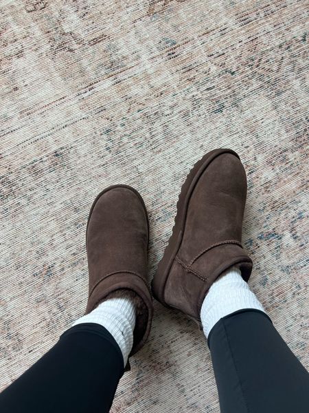 Uggs 

#LTKstyletip #LTKSeasonal #LTKGiftGuide