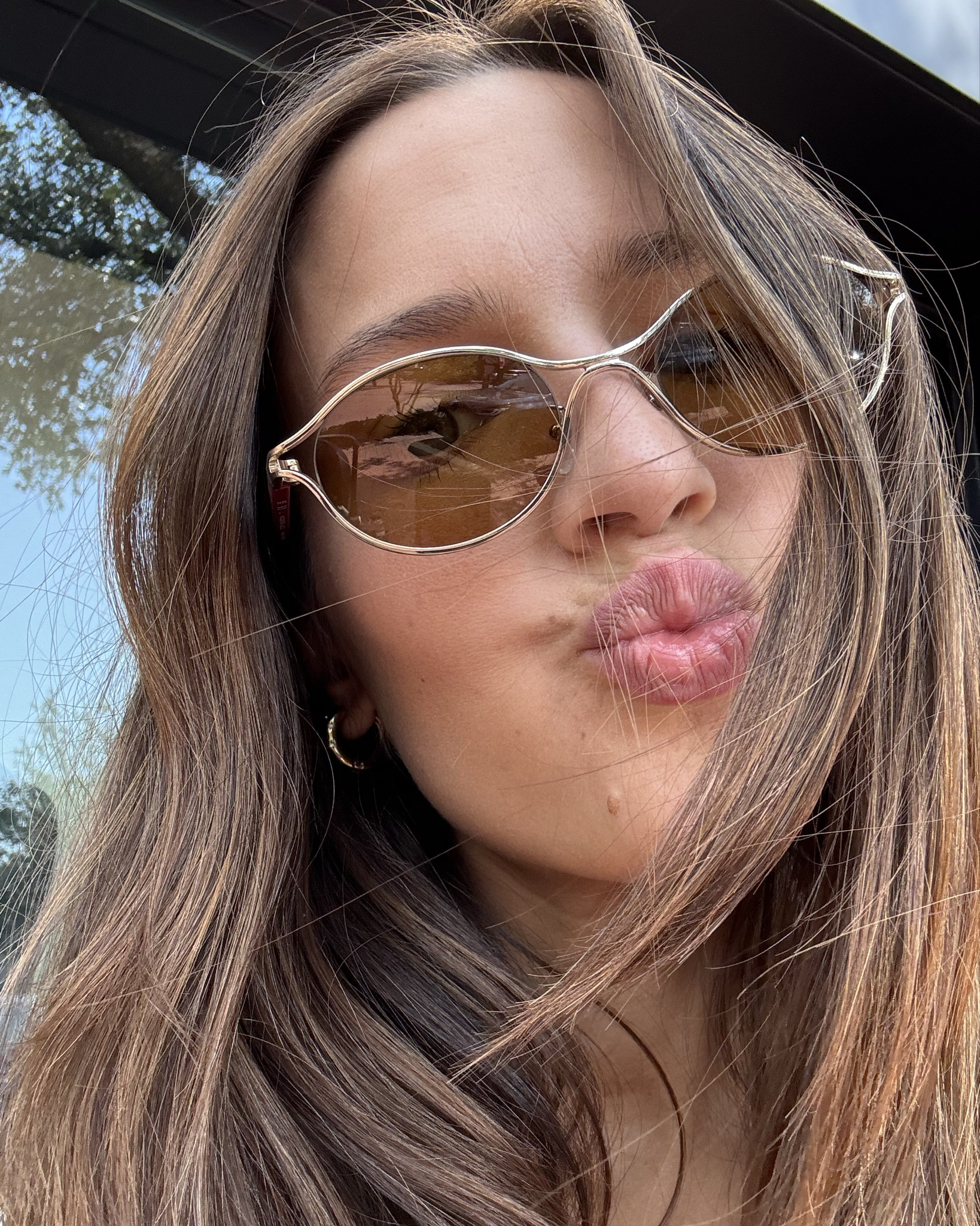 Did a lilllll splurgy splurge at Tori Burch on these sunglasses and I’ve NEVERRR been so happy with a purchase. I have a super narrow face & it’s close to impossible to find a good pair of sunnies. I’ve tried them all & these are the perfect sunglasses if you have a slim face like me!!

#LTKCon